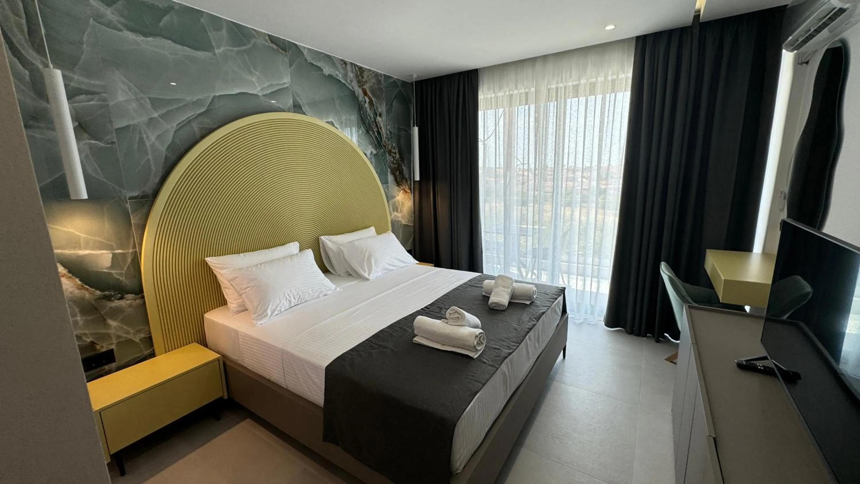 TV and multimedia, Bed in MONO ALEX Kallithea