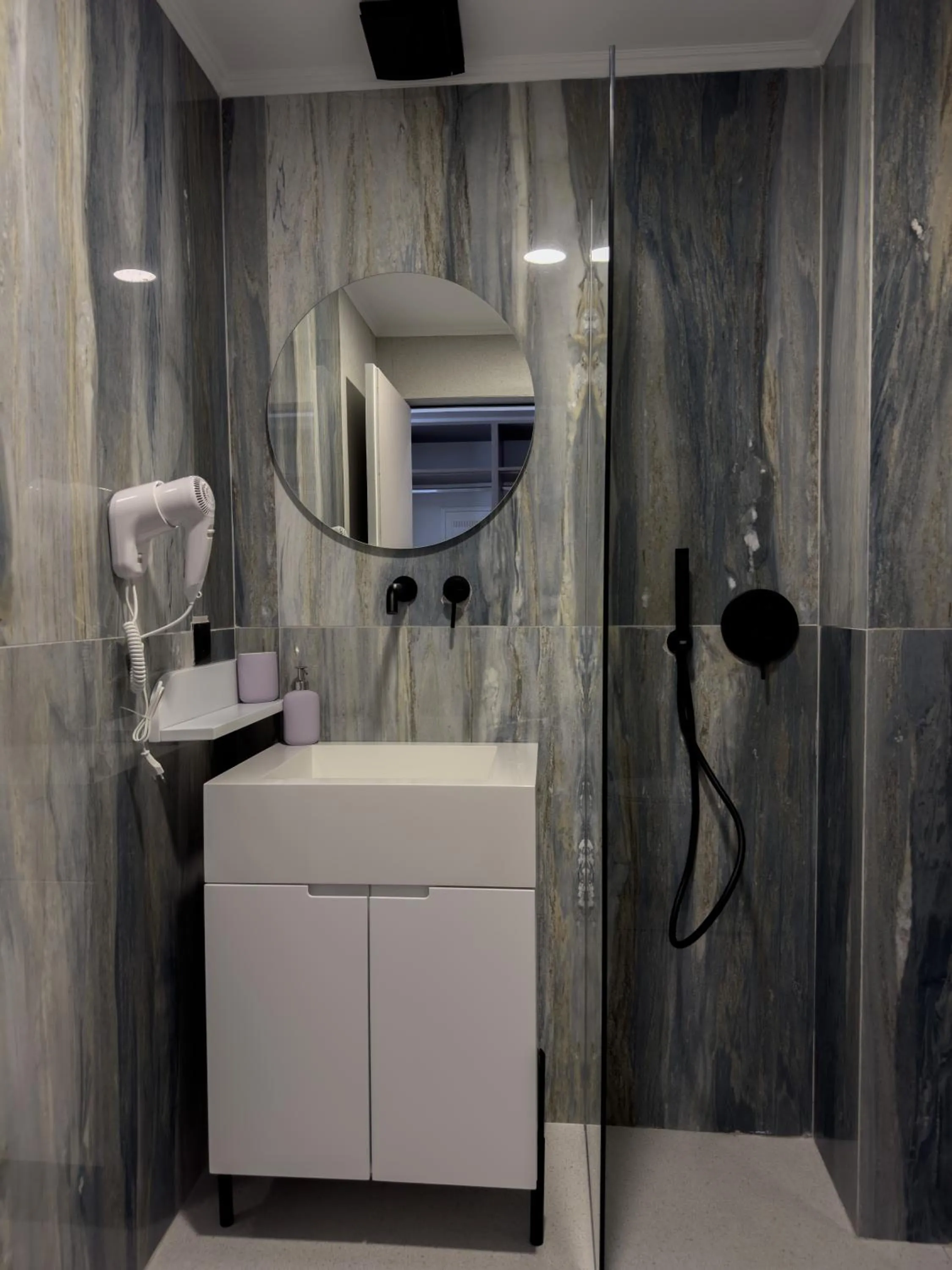 Bathroom in MONO ALEX Kallithea