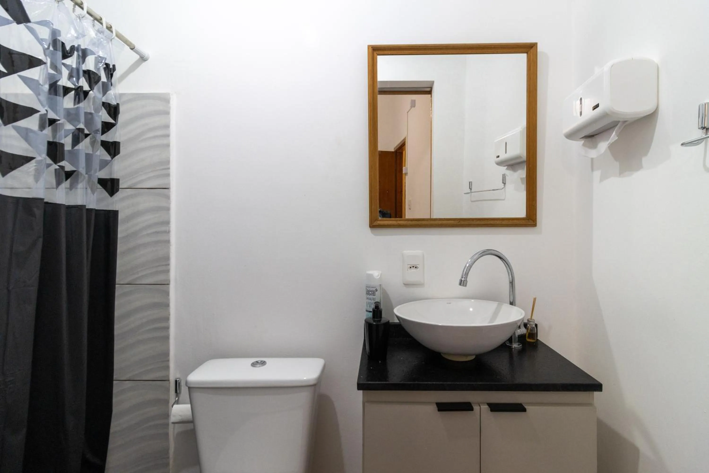 Toilet in Rio Vibes Hostel - Hostel na Glória, AC, Social Vibe & Near Lapa