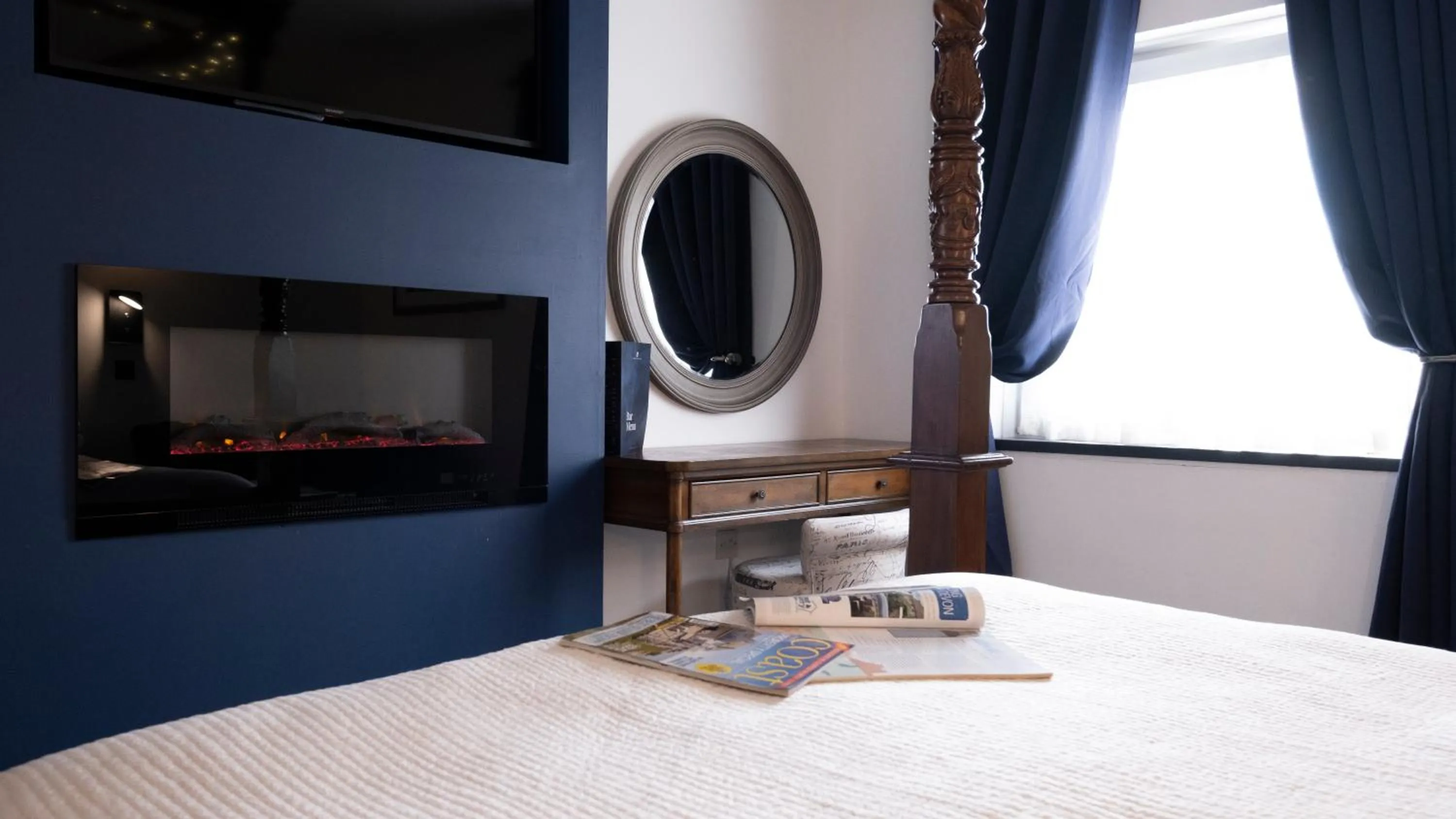 Bedroom, Bed in Durrant House Hotel