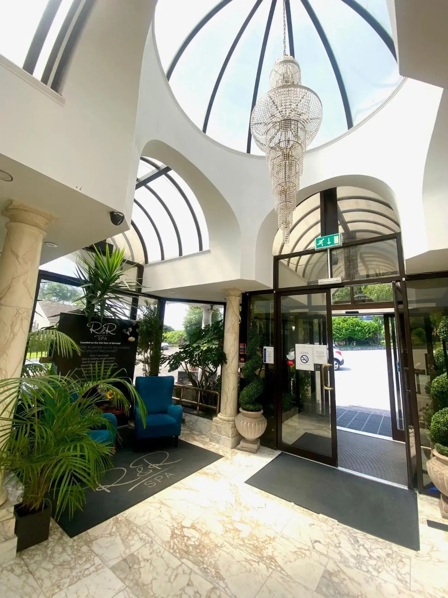 Facade/entrance in Durrant House Hotel Facade/entrance in Durrant House Hotel