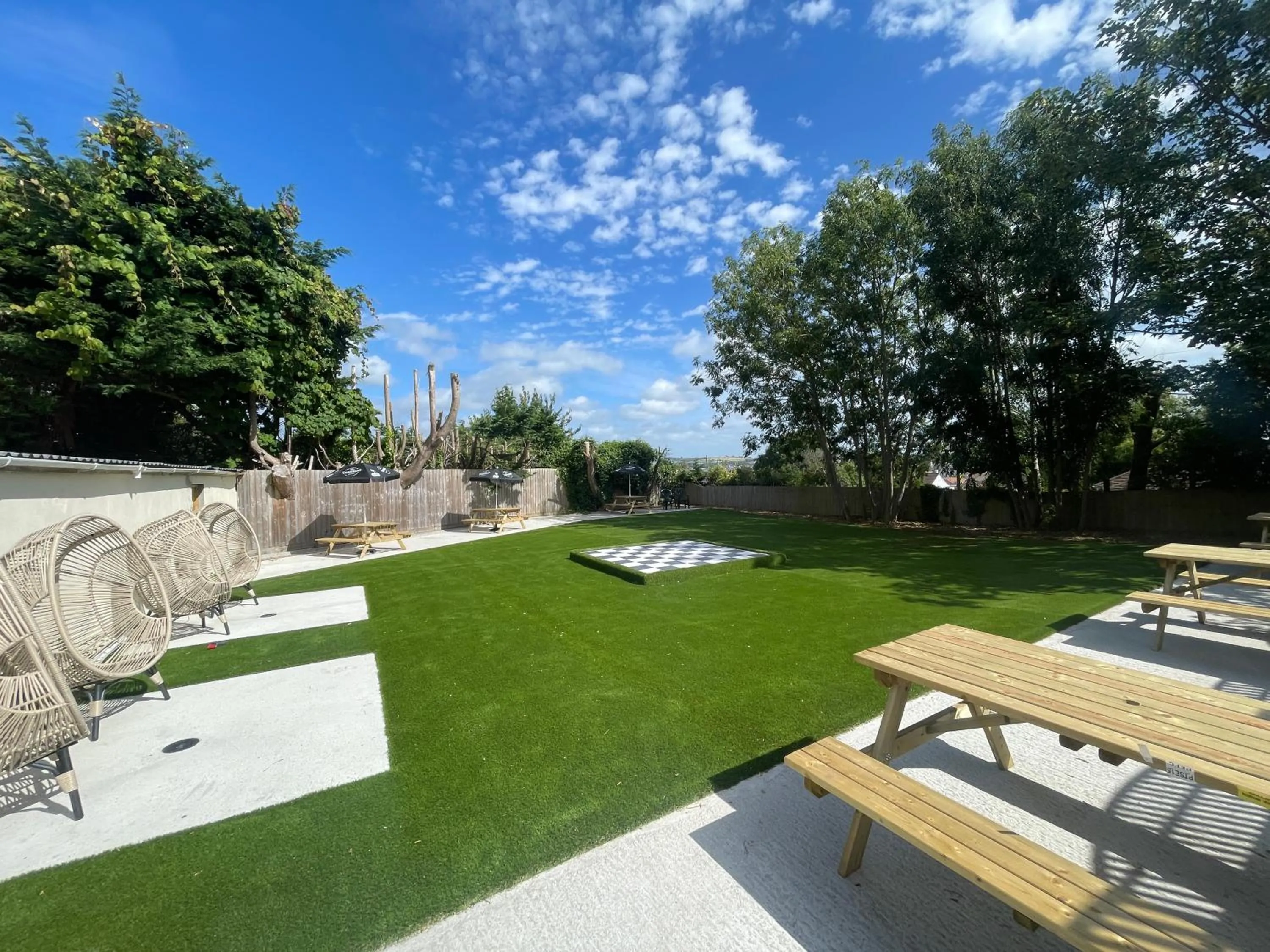 Garden in Durrant House Hotel