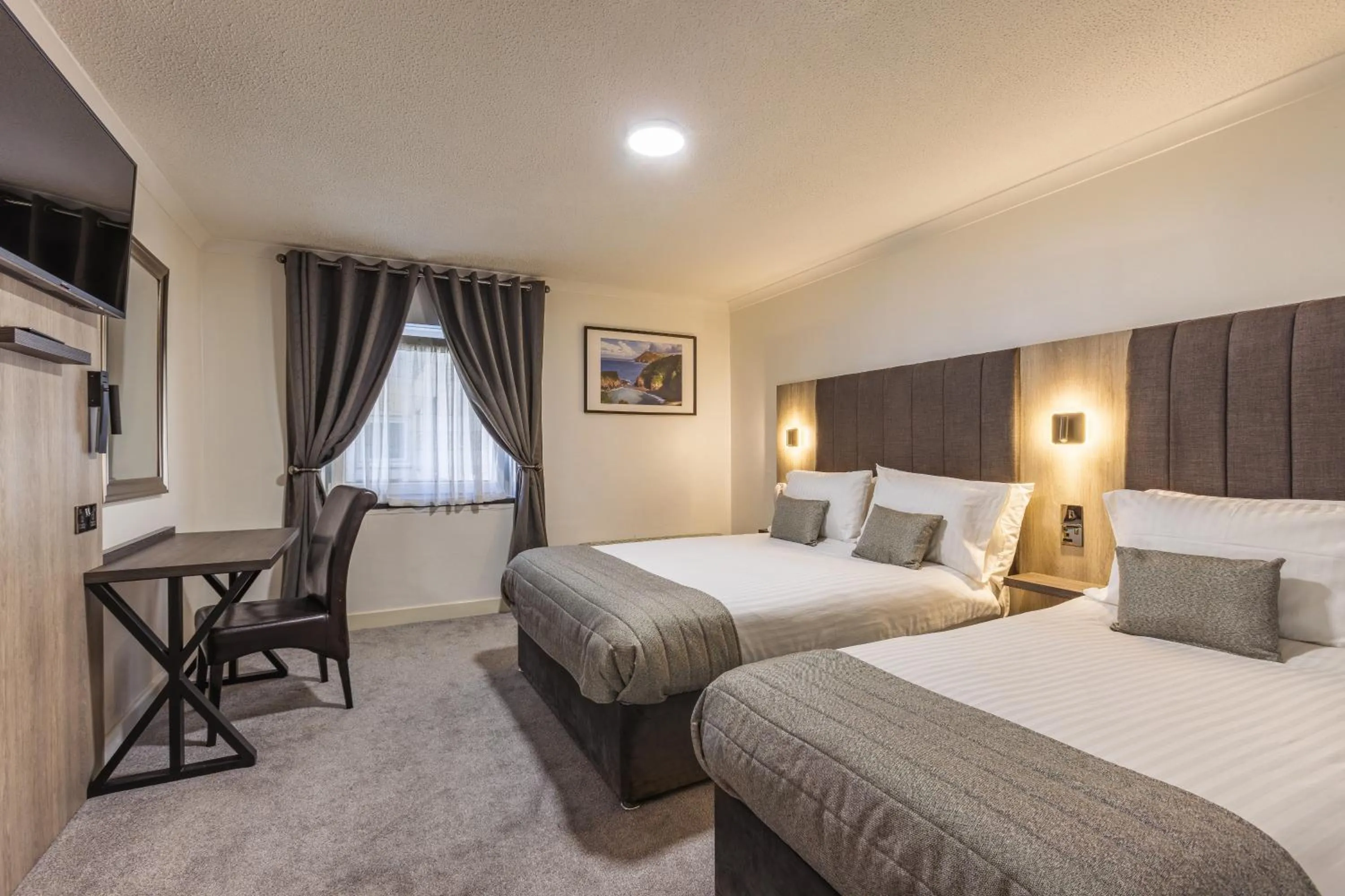 Bedroom, Bed in Durrant House Hotel