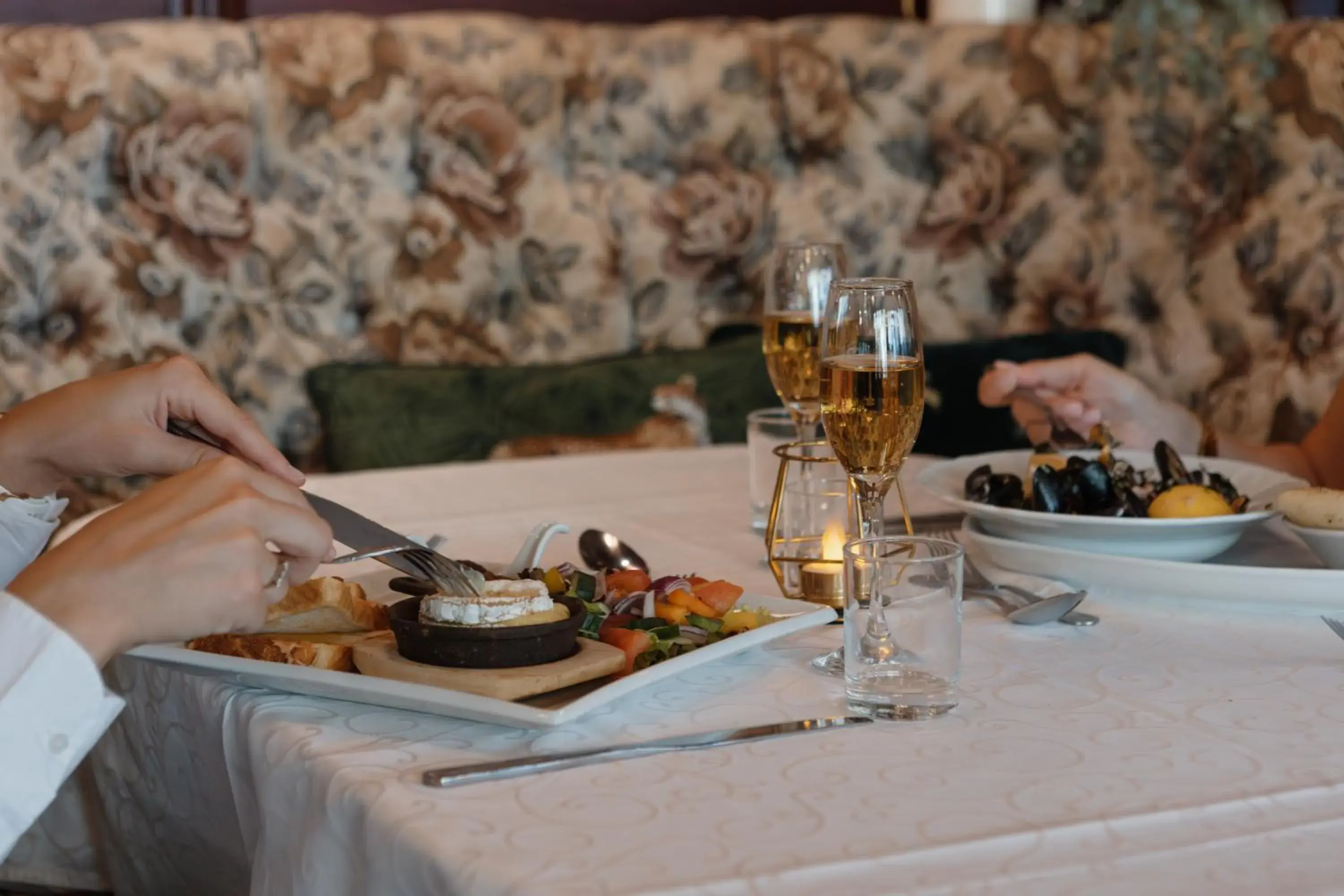 Food and drinks in Durrant House Hotel Food and drinks in Durrant House Hotel