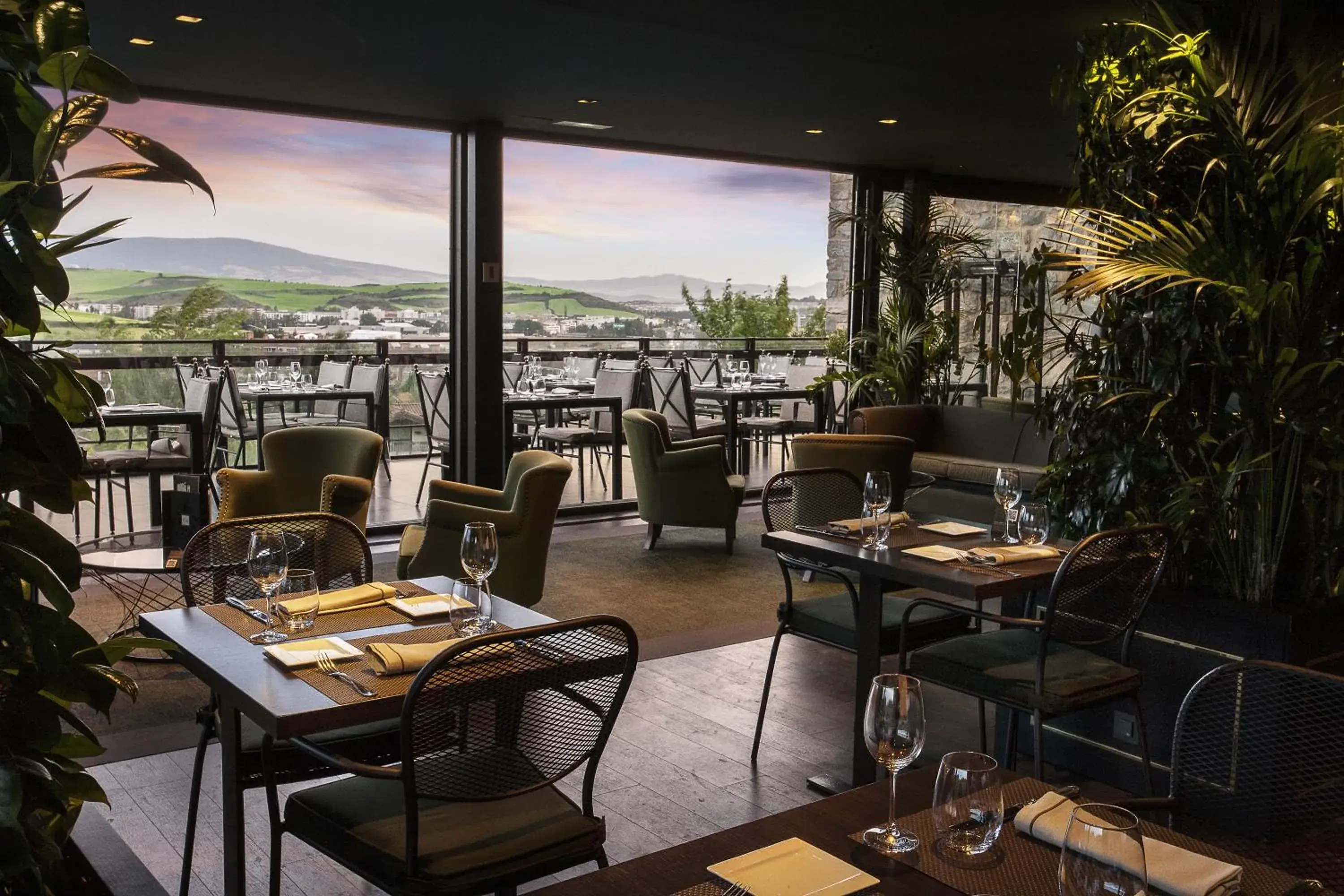 Restaurant/places to eat in Hotel Castillo de Gorraiz&Spa Restaurant/places to eat in Hotel Castillo de Gorraiz&Spa