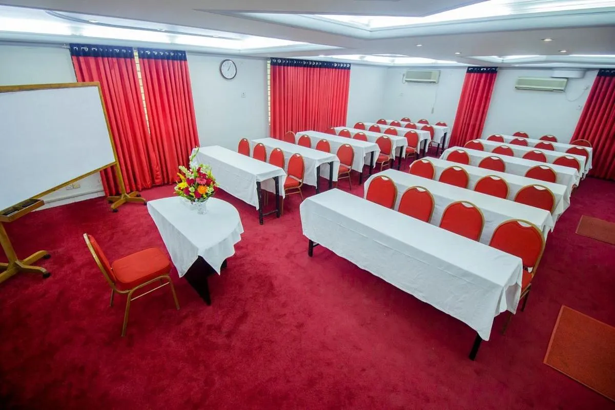 Living room in Hotel de Crystal Crown