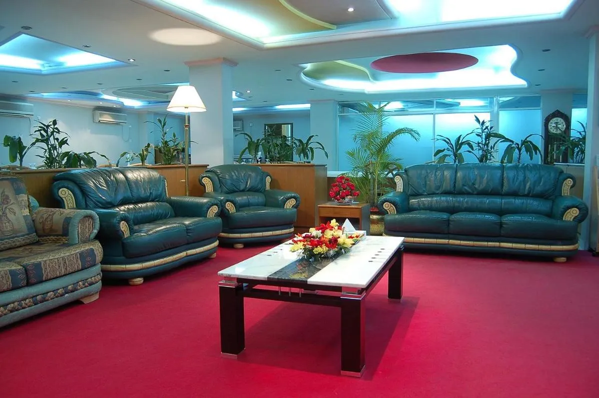 Living room in Hotel de Crystal Crown