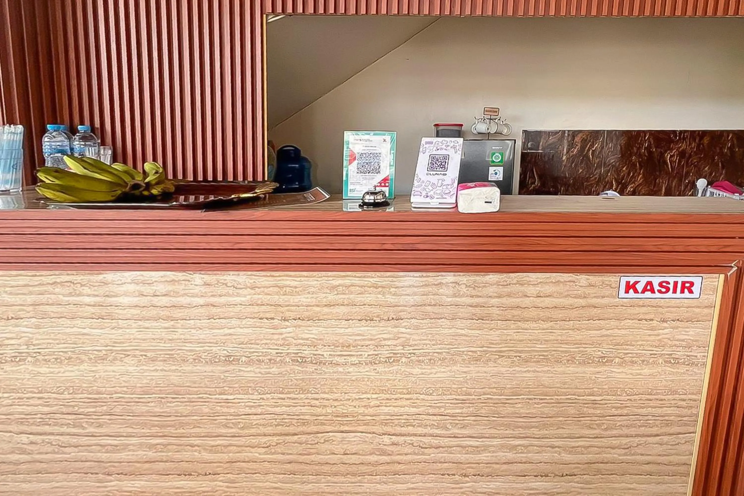 Lobby or reception in RedDoorz syariah near Universitas Mulawarman