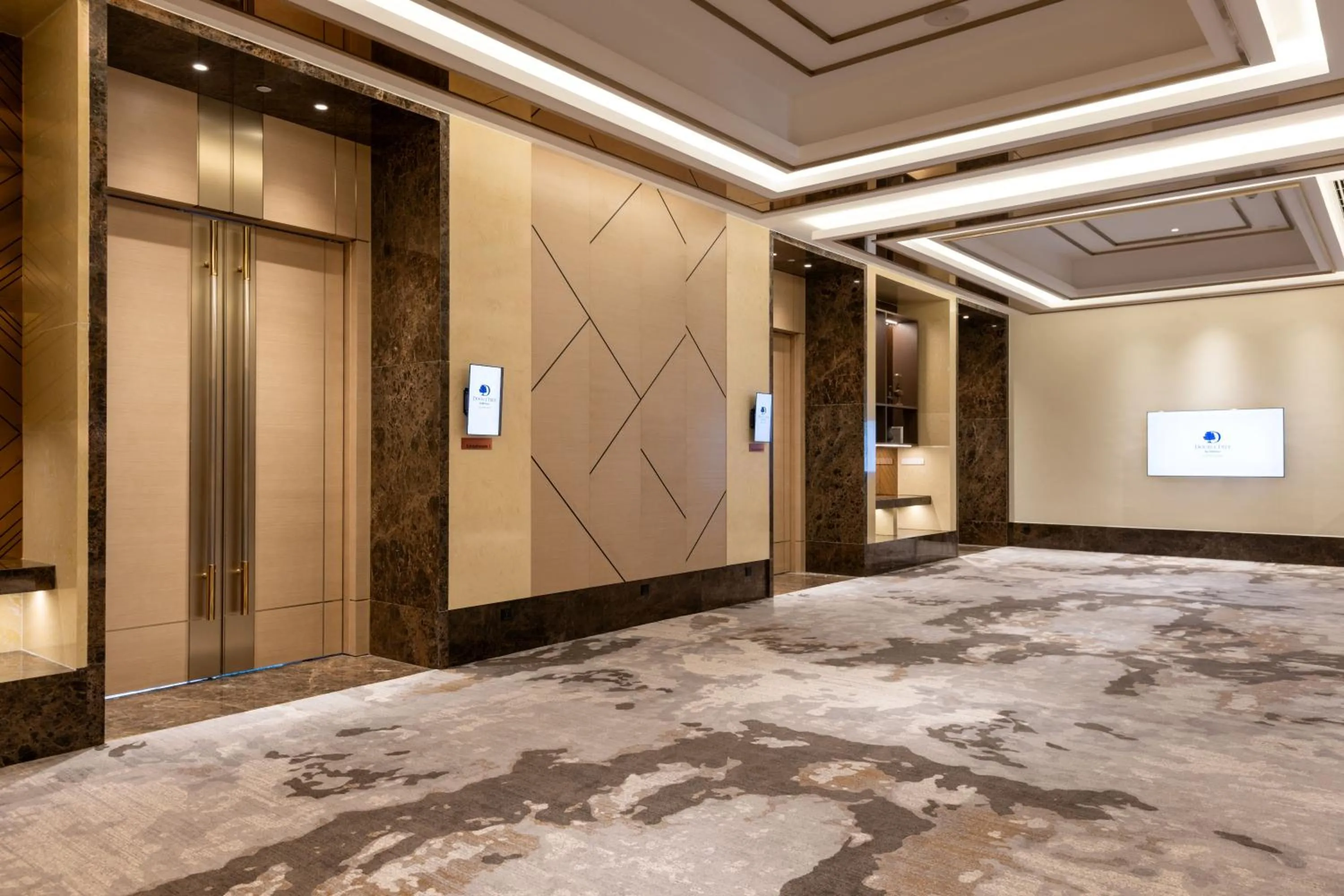 Meeting/conference room in DoubleTree by Hilton Vientiane