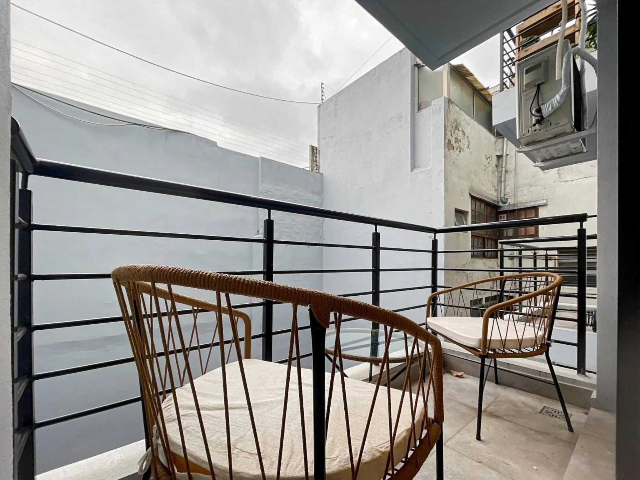 Modern Almagro Apartment for 4 Guests with Balcony and Full Amenities