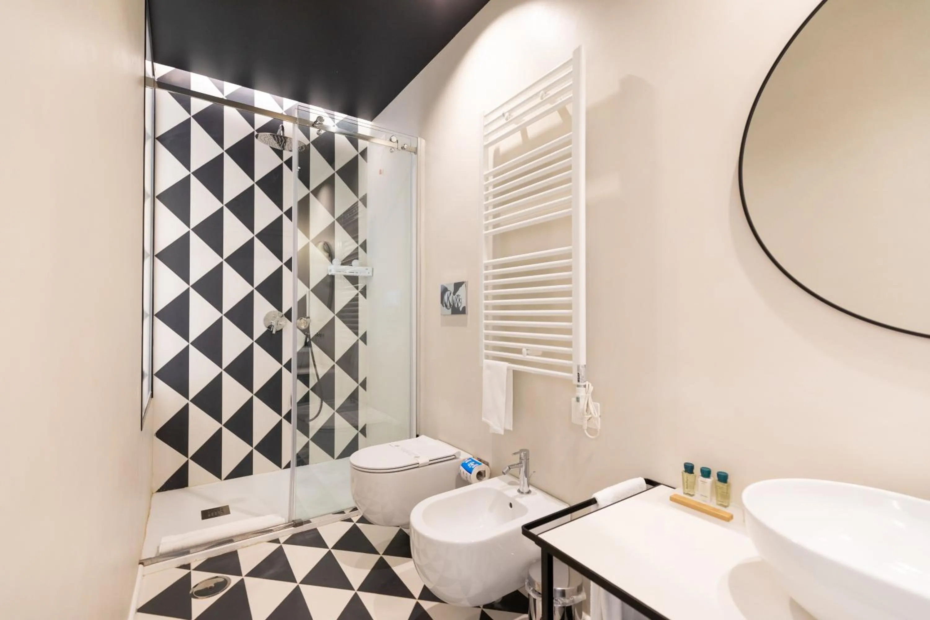 Shower in Relais Ammira