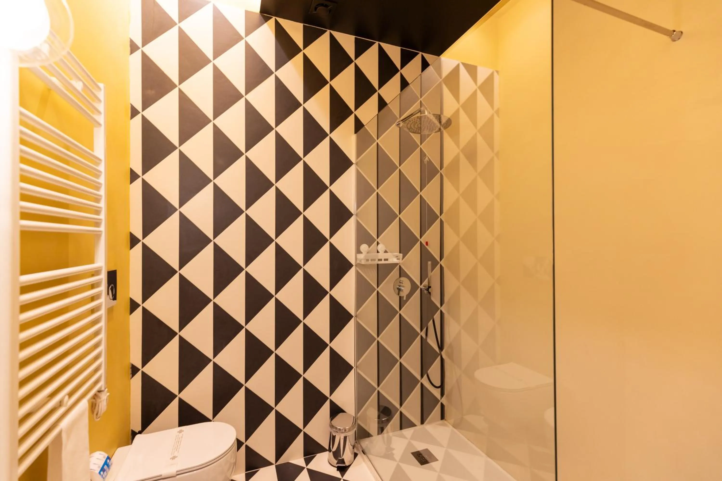 Shower in Relais Ammira