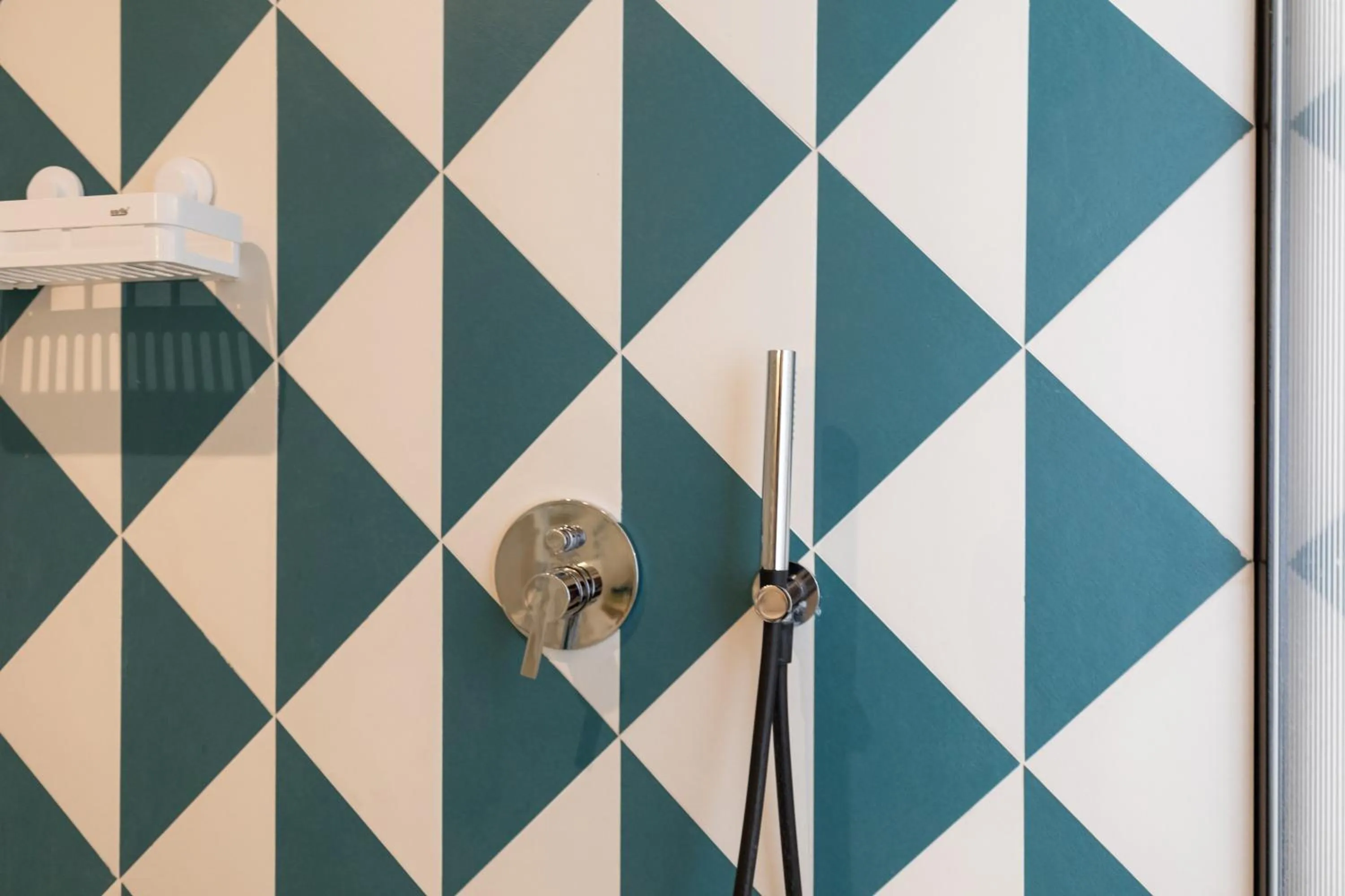 Shower in Relais Ammira