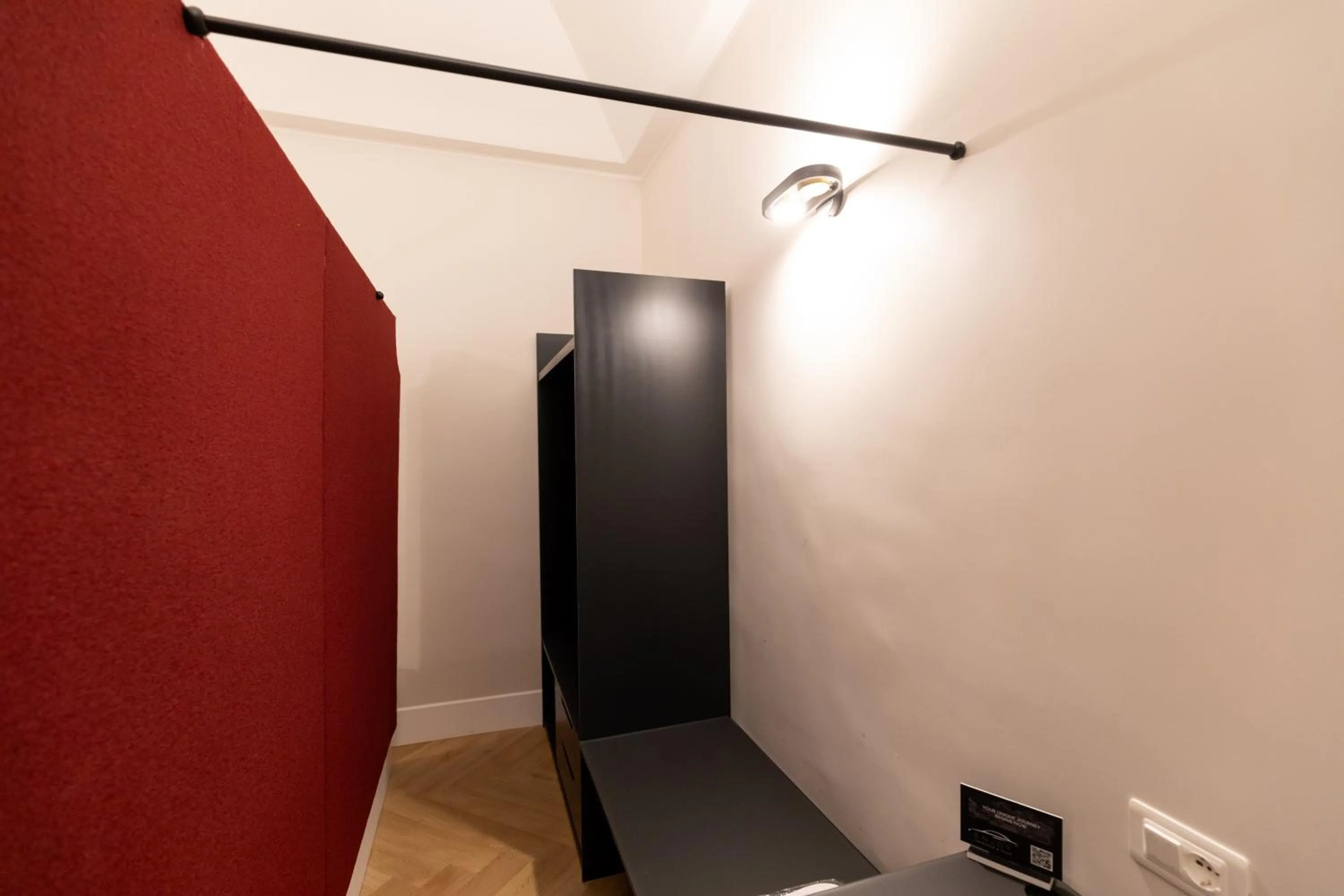 wardrobe in Relais Ammira