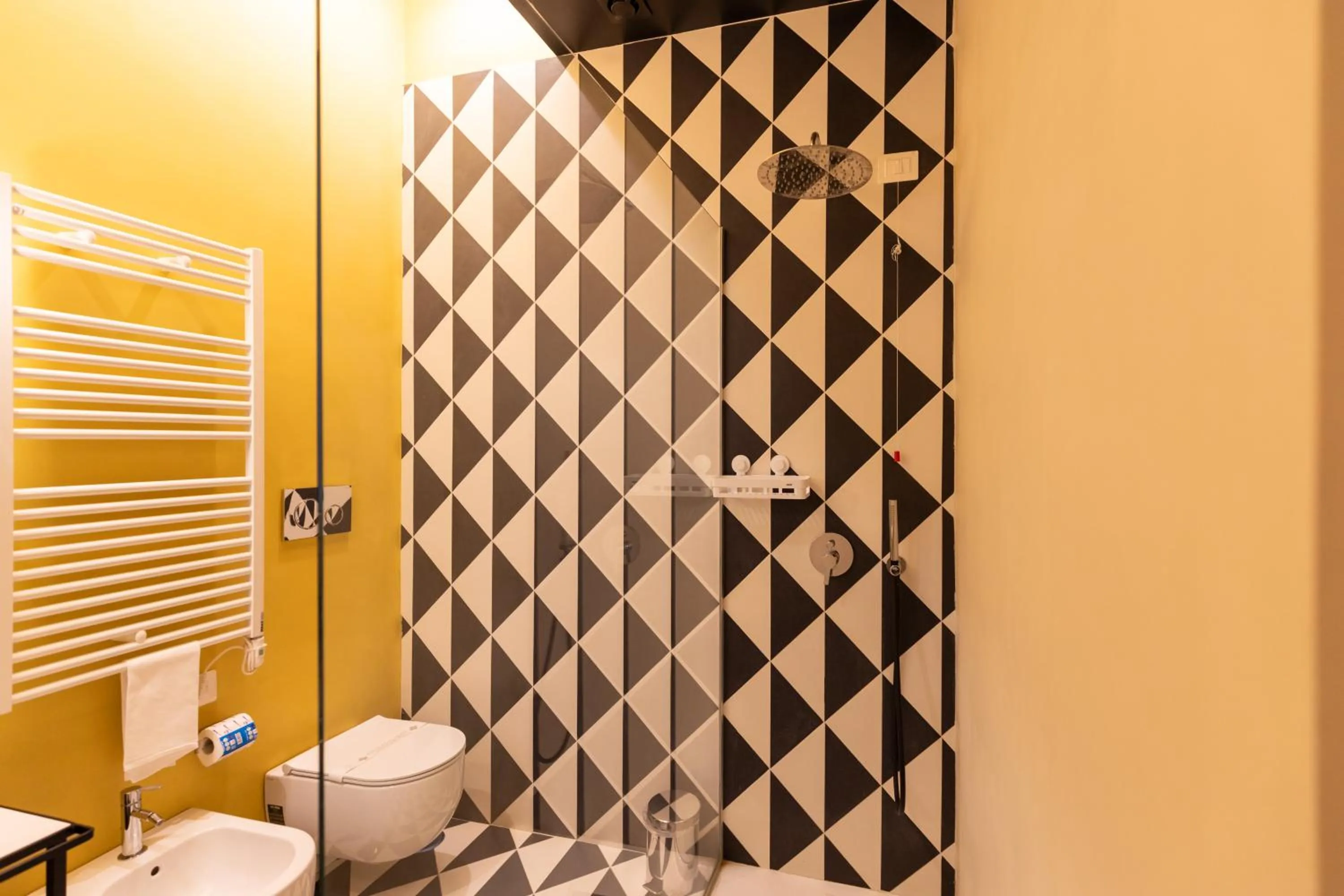 Shower in Relais Ammira