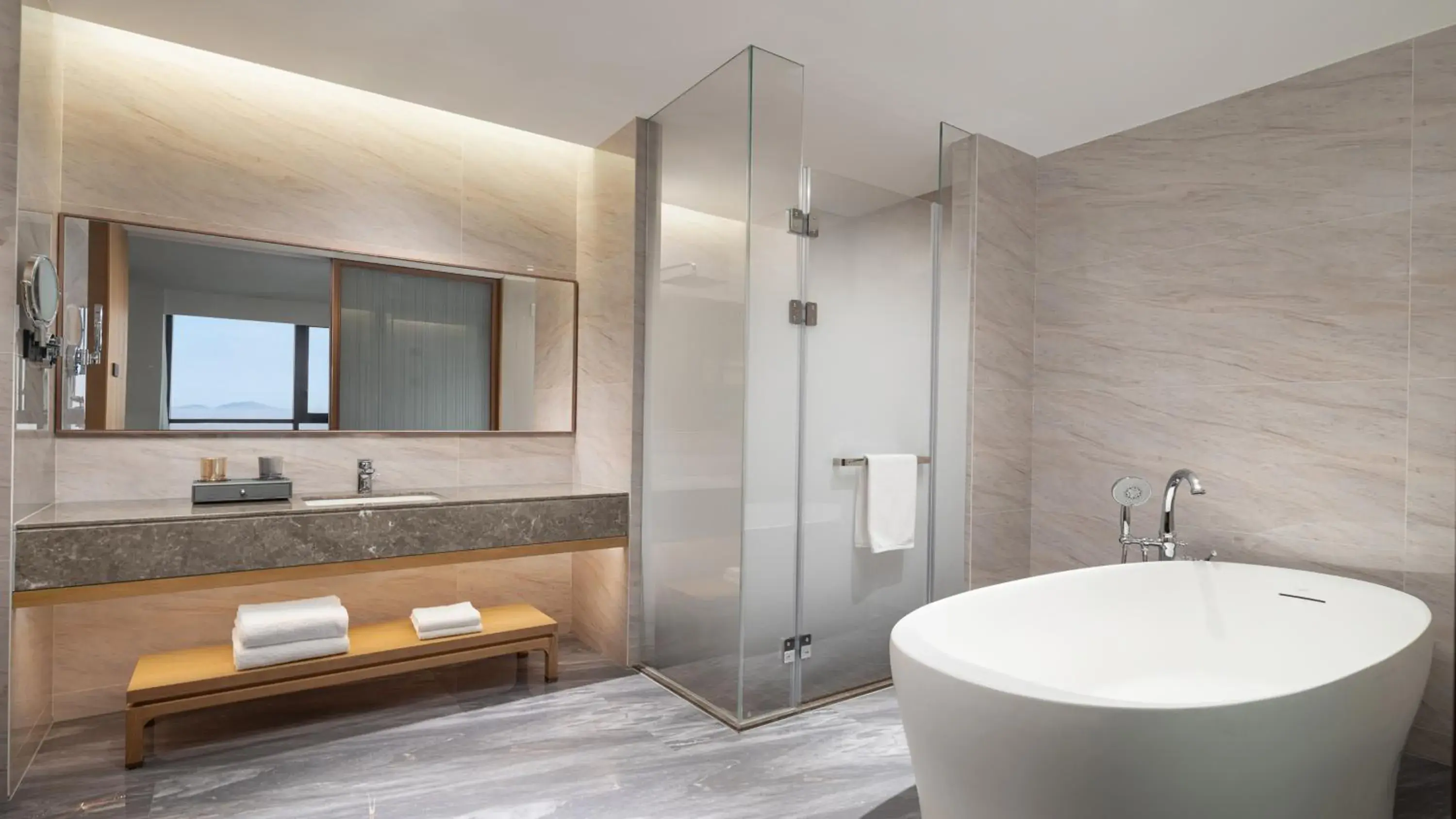 Suite - Non-Smoking in Holiday Inn Ningbo Xiangshan Damu Bay by IHG Suite - Non-Smoking in Holiday Inn Ningbo Xiangshan Damu Bay by IHG