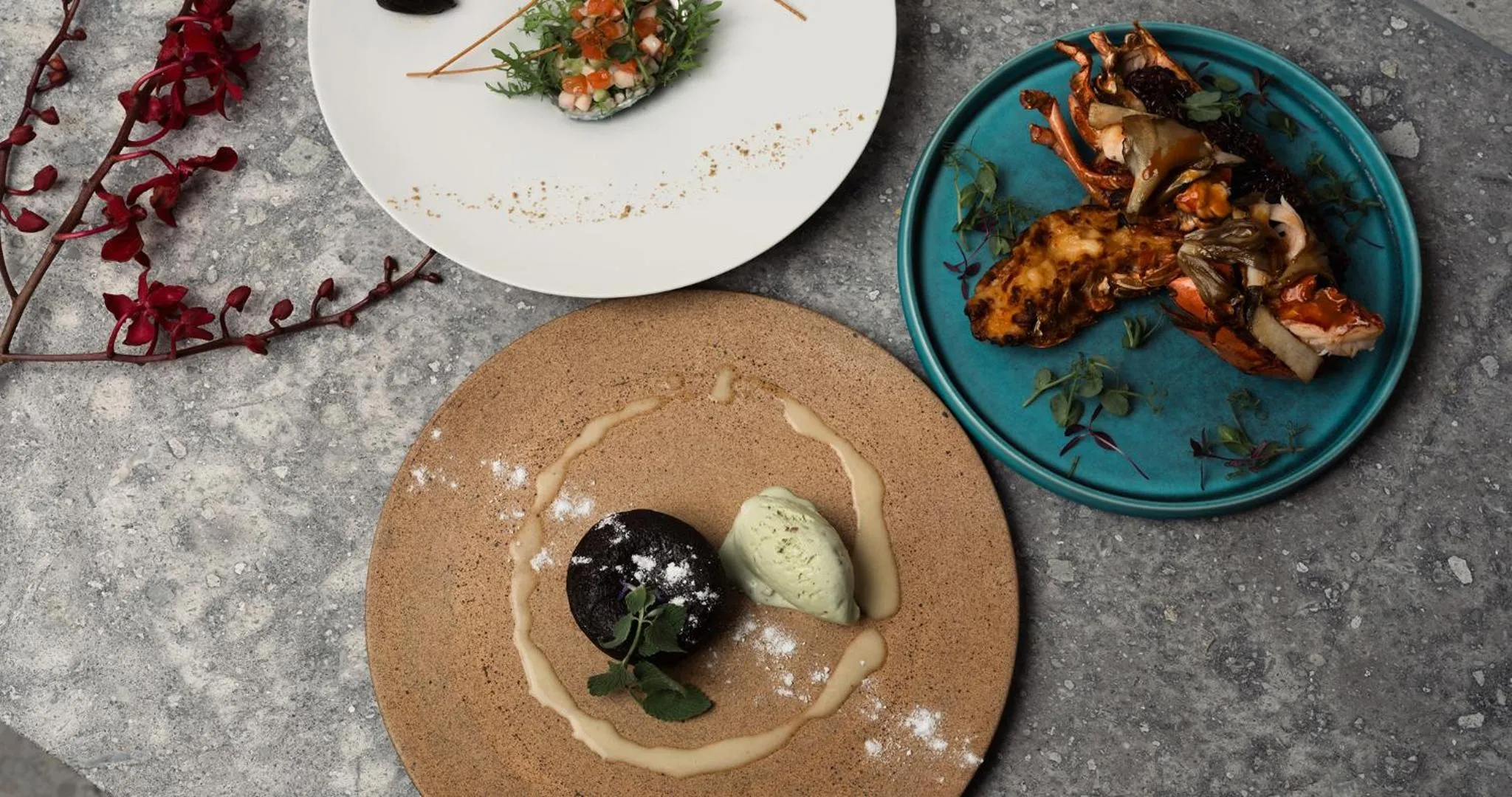 Food and drinks in HOTEL LA VIGNE HAKUBA by Onko Chishin