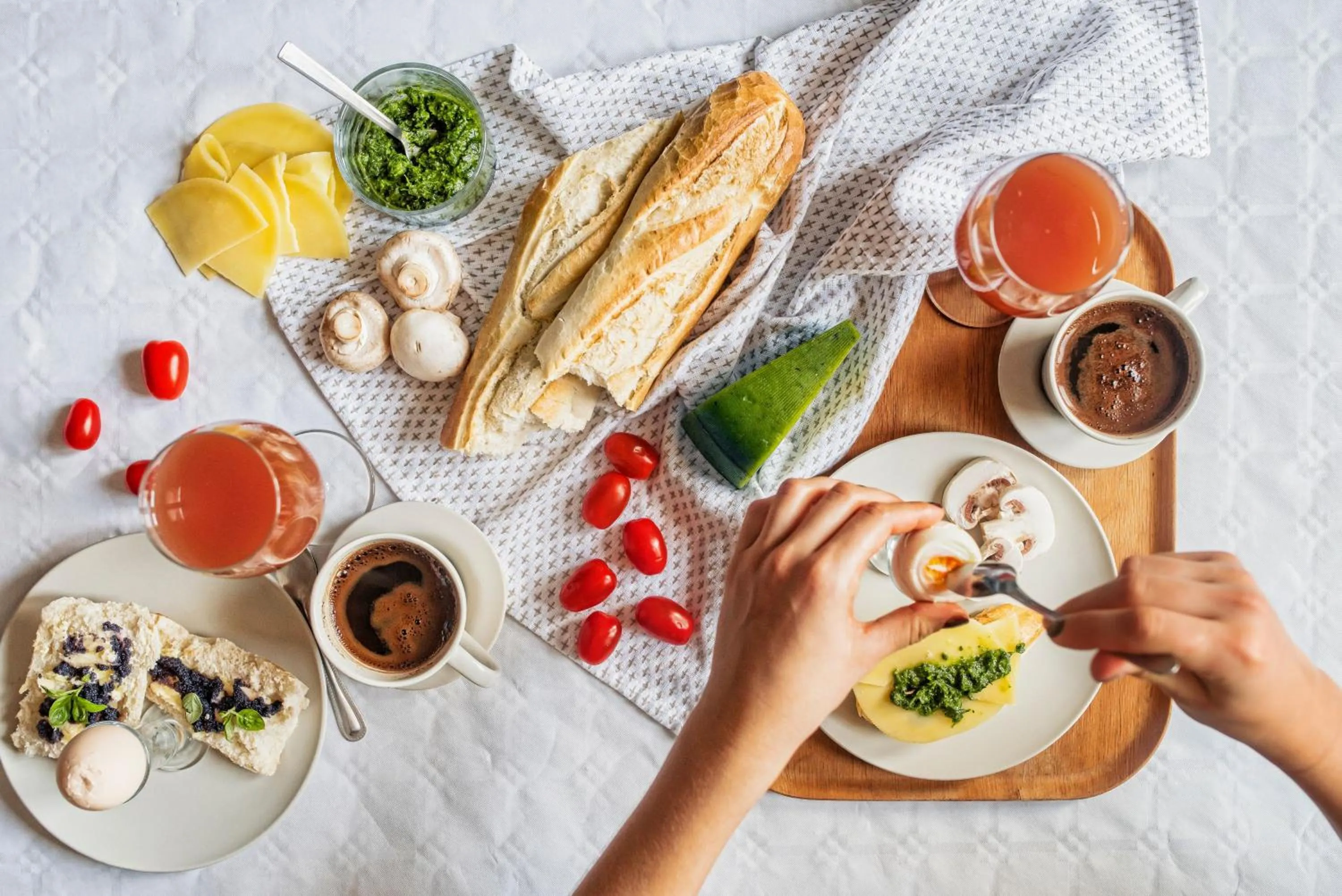 Breakfast in HOTEL LA VIGNE HAKUBA by Onko Chishin