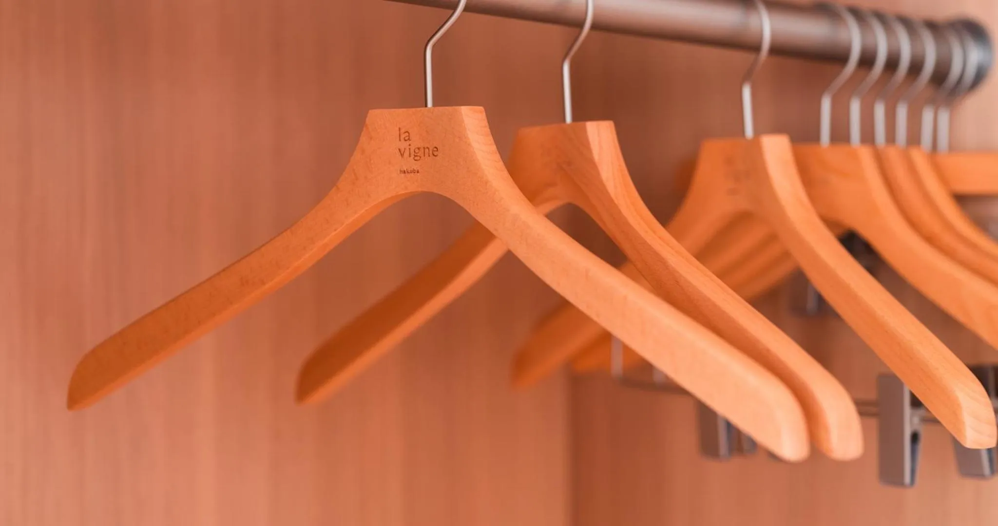 wardrobe in HOTEL LA VIGNE HAKUBA by Onko Chishin