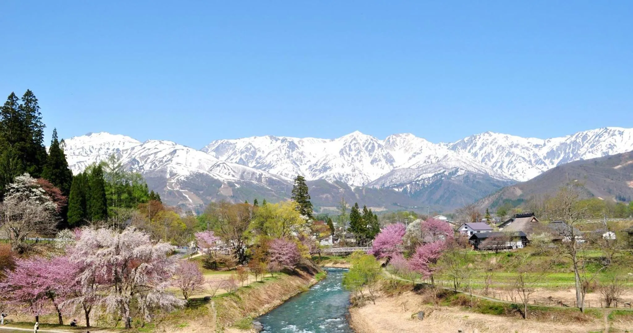 Off site in HOTEL LA VIGNE HAKUBA by Onko Chishin