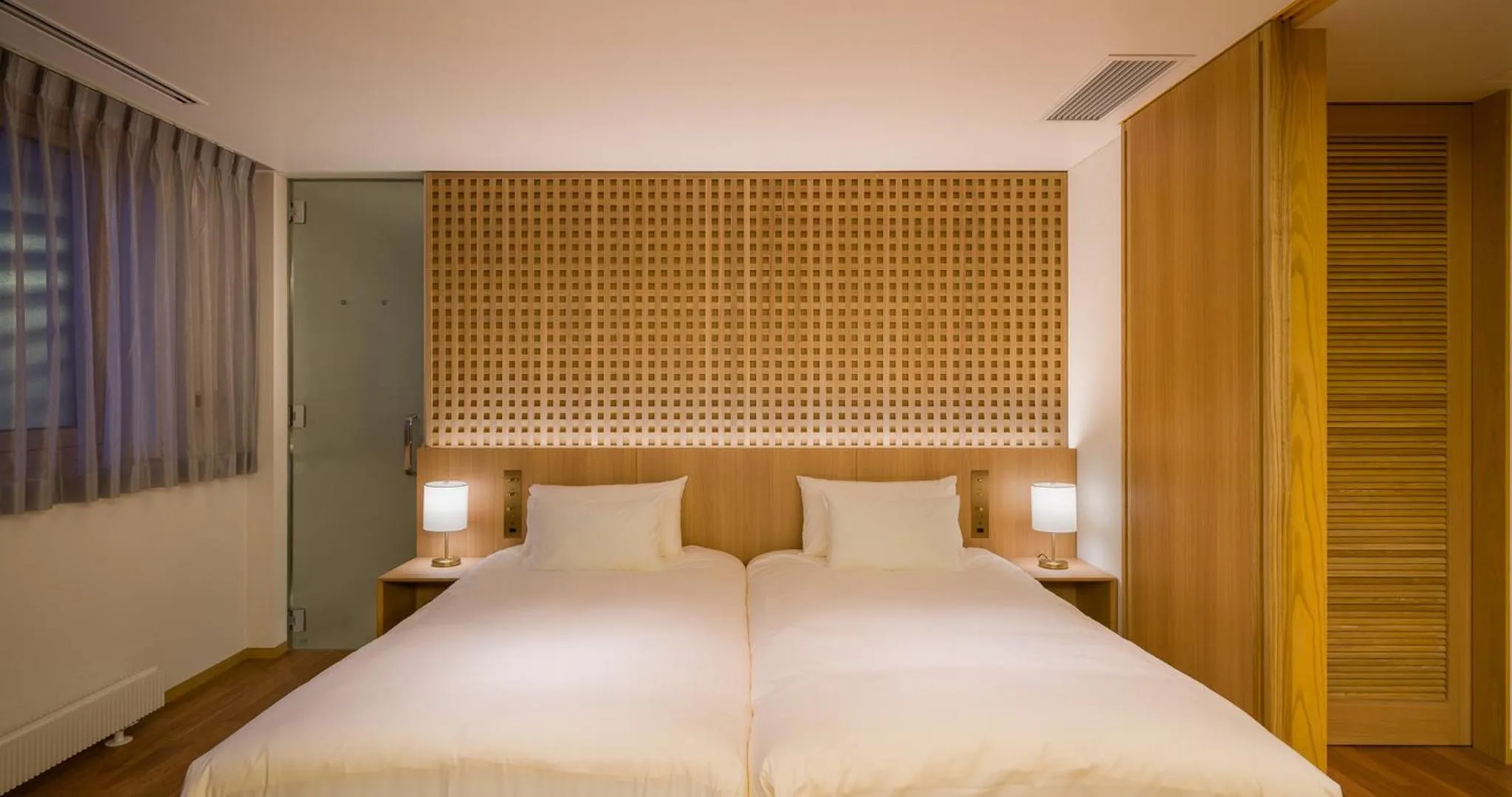 Bedroom, Bed in HOTEL LA VIGNE HAKUBA by Onko Chishin