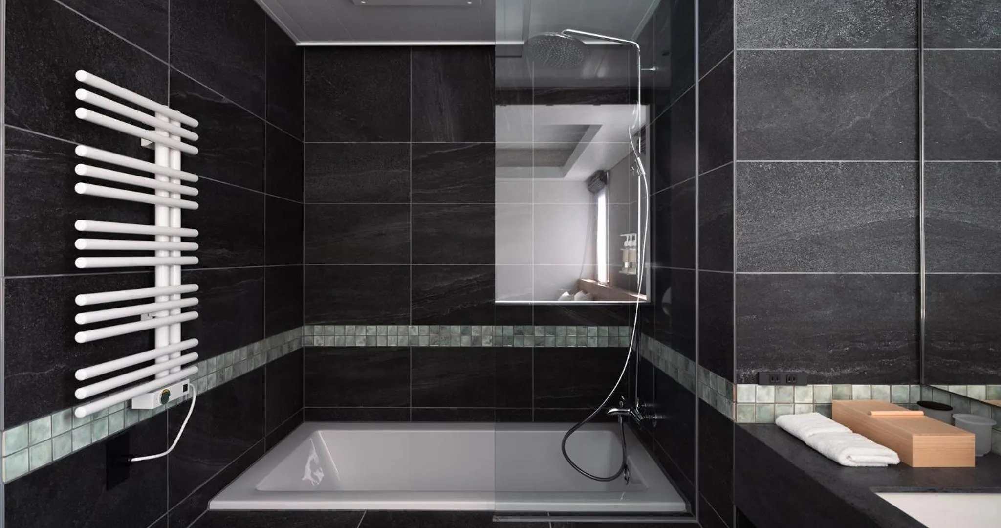 Bathroom in HOTEL LA VIGNE HAKUBA by Onko Chishin