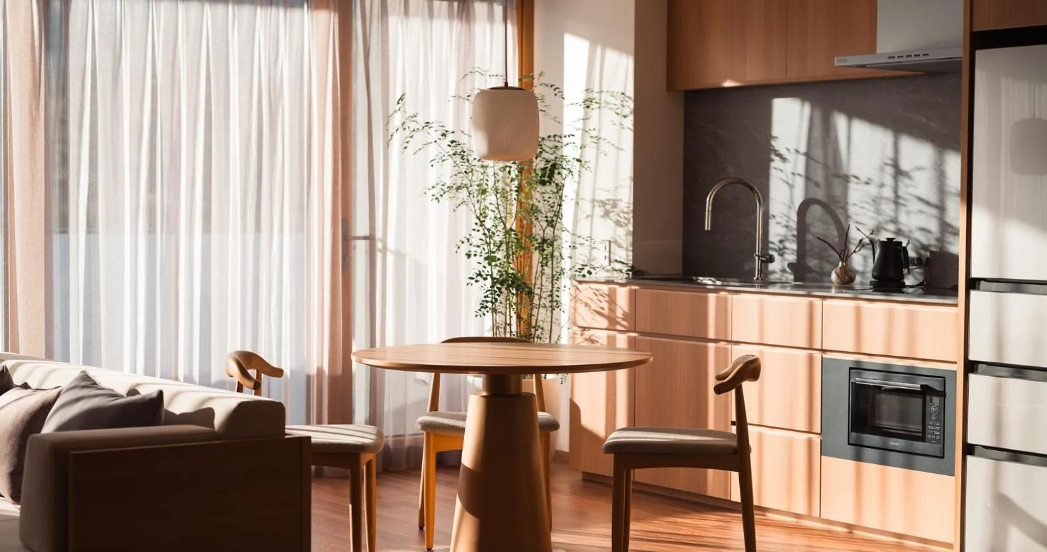 Kitchen or kitchenette in HOTEL LA VIGNE HAKUBA by Onko Chishin