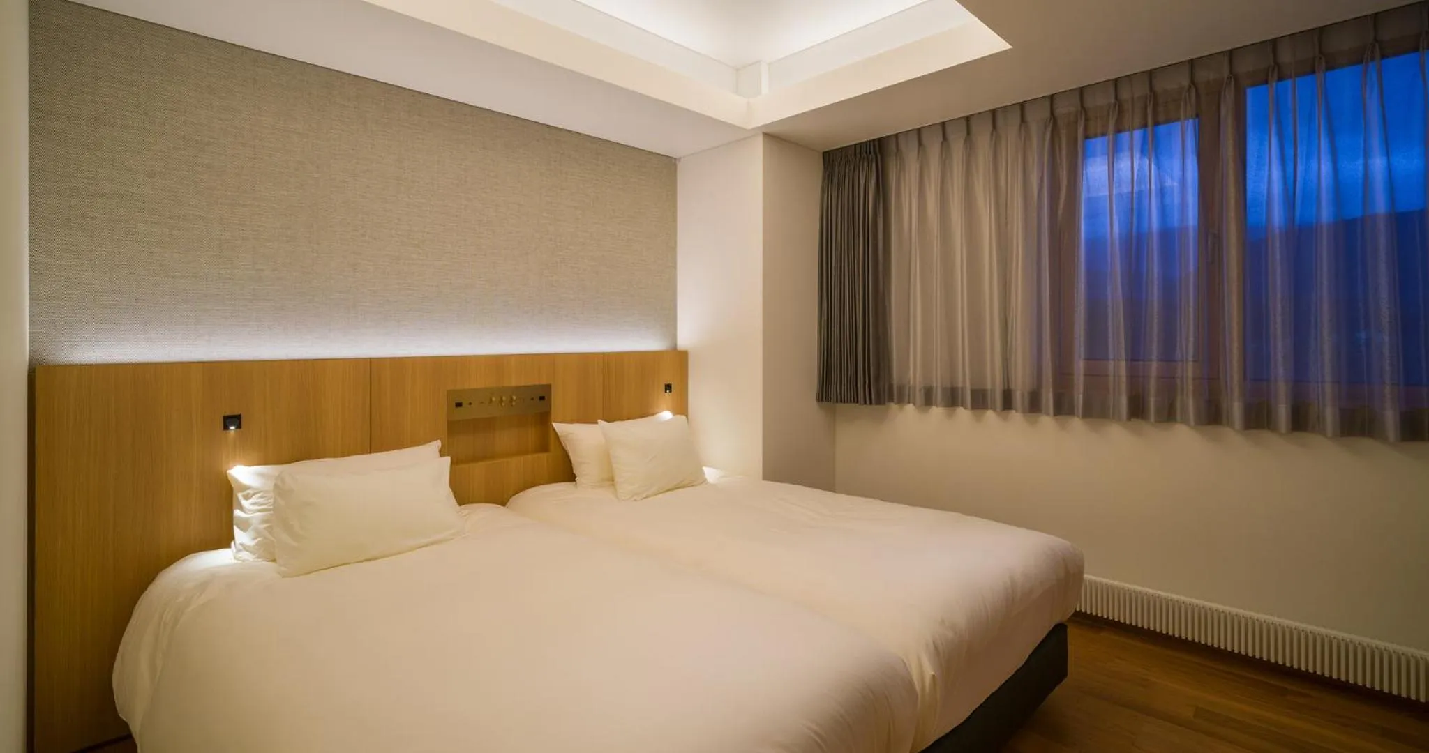 Bedroom, Bed in HOTEL LA VIGNE HAKUBA by Onko Chishin