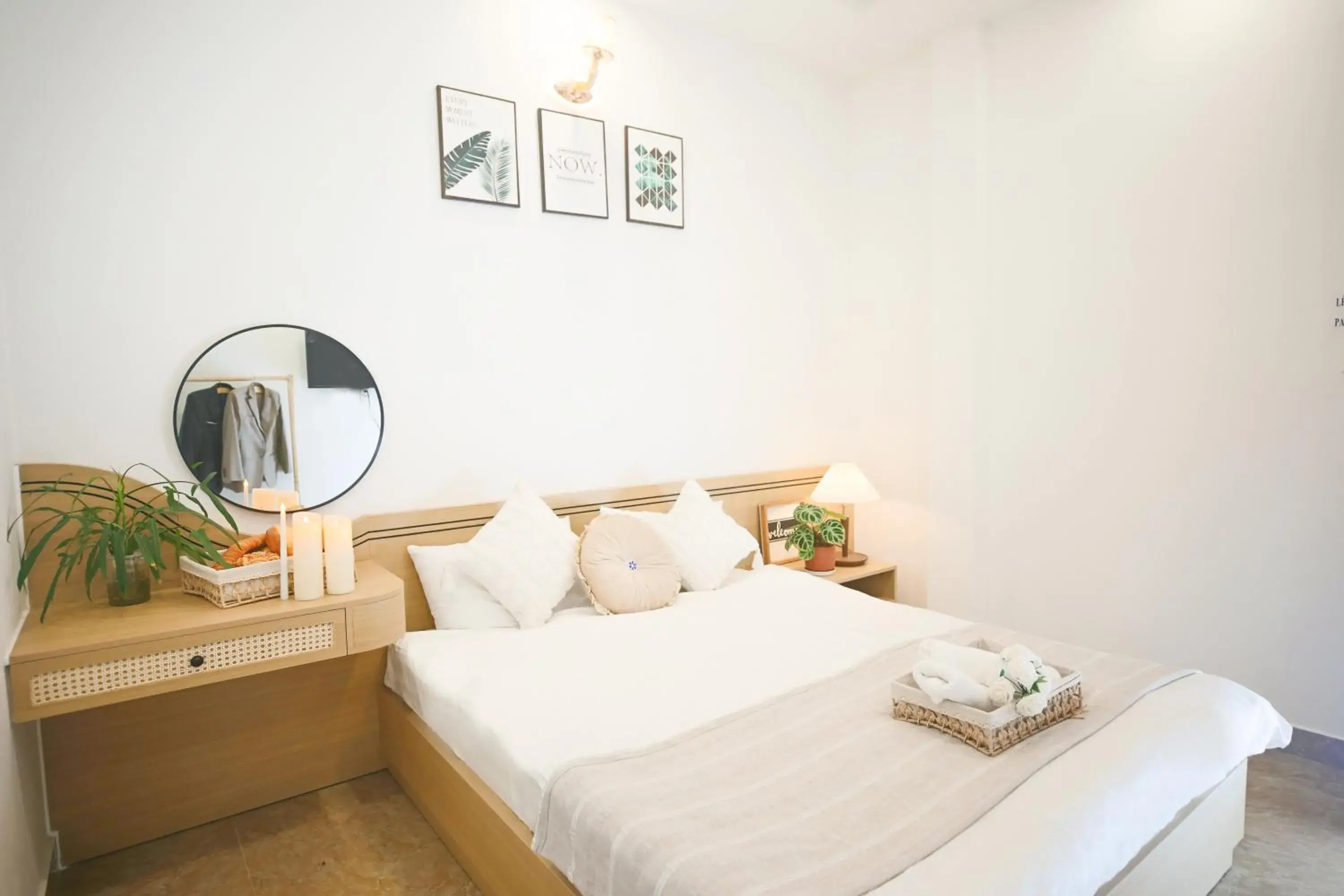 Bedroom, Bed in Huong Anh DaLat Palace Bedroom, Bed in Huong Anh DaLat Palace