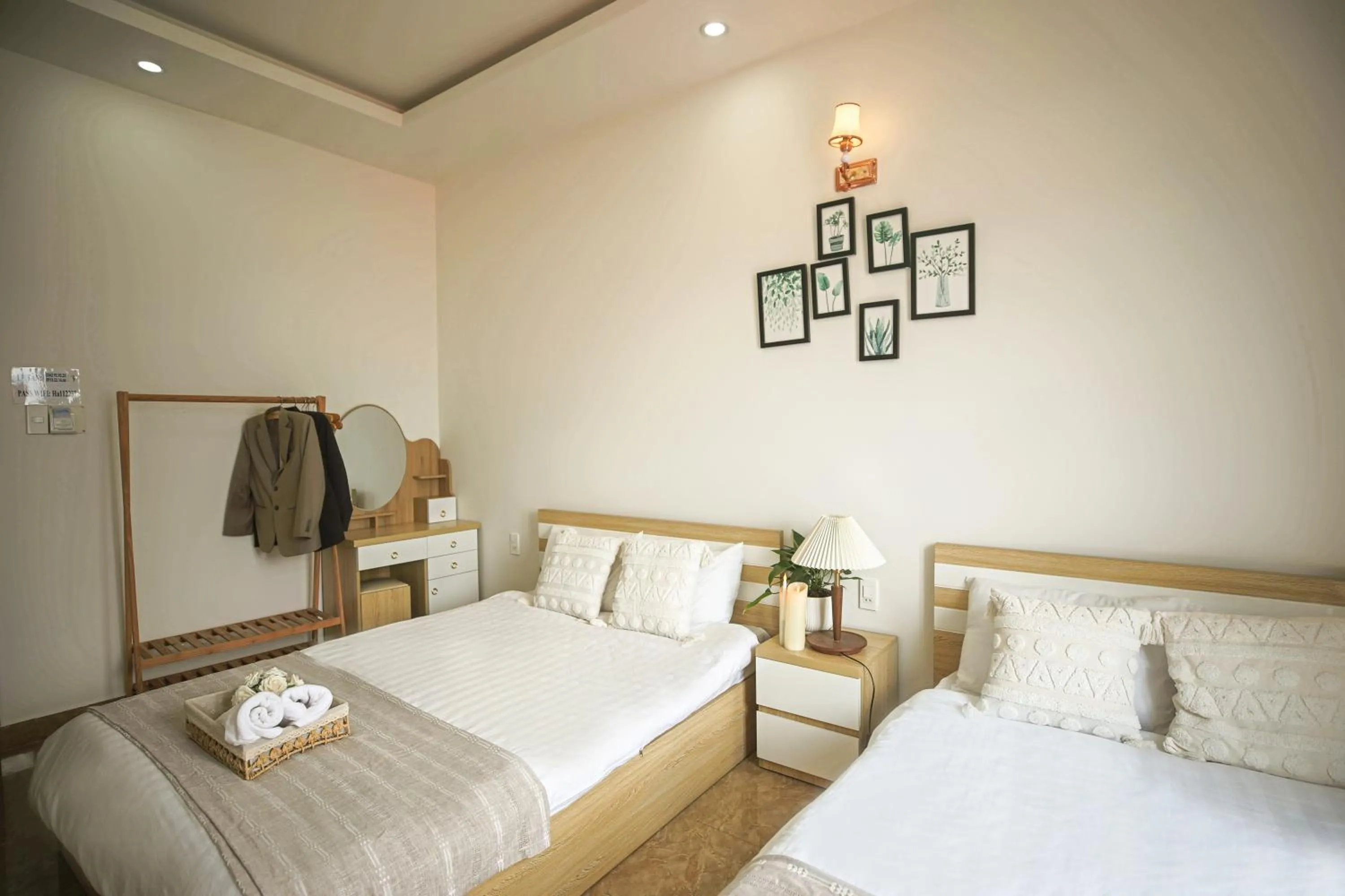 Bedroom, Bed in Huong Anh DaLat Palace