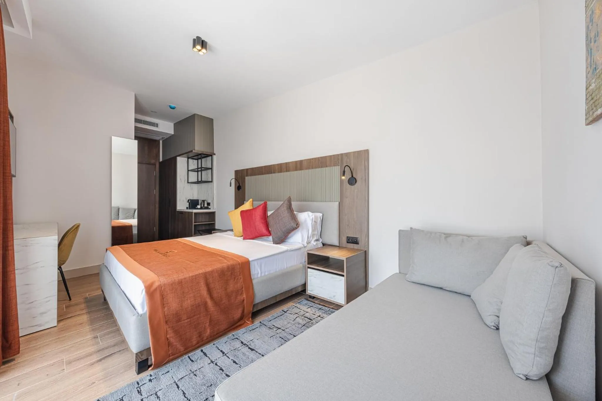 Photo of the whole room, Bed in Nuca Homes