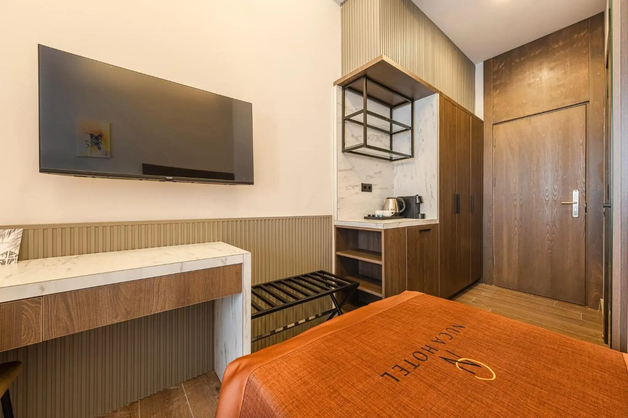 minibar, Bed in Nuca Homes minibar, Bed in Nuca Homes