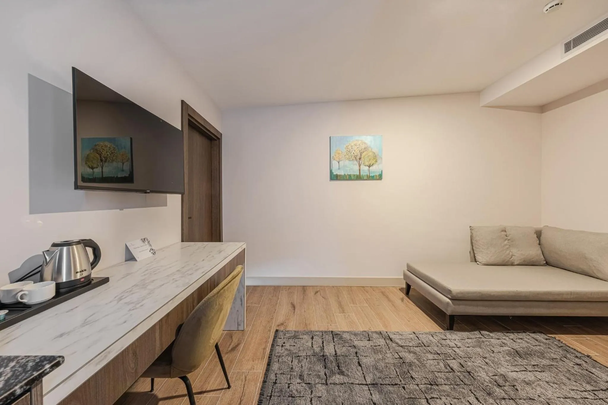 Coffee/tea facilities in Nuca Homes