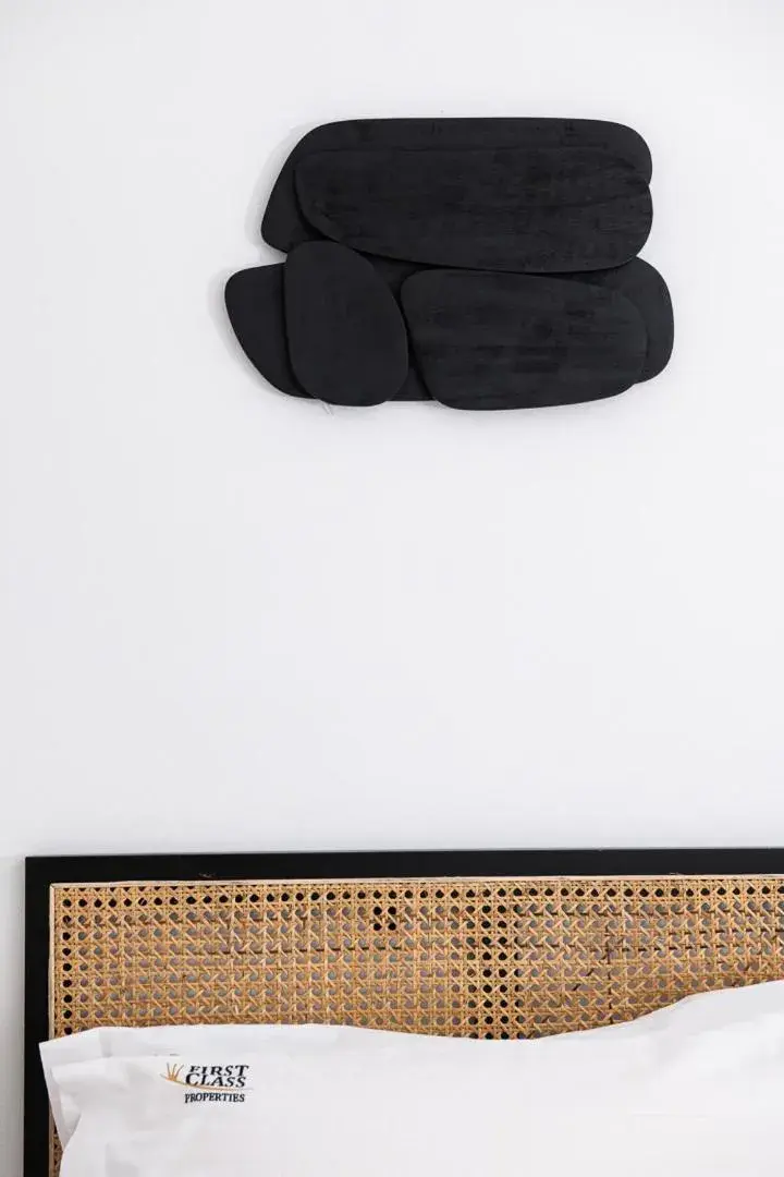 Bed in Glyfada First Class Suite by First Class Properties Bed in Glyfada First Class Suite by First Class Properties