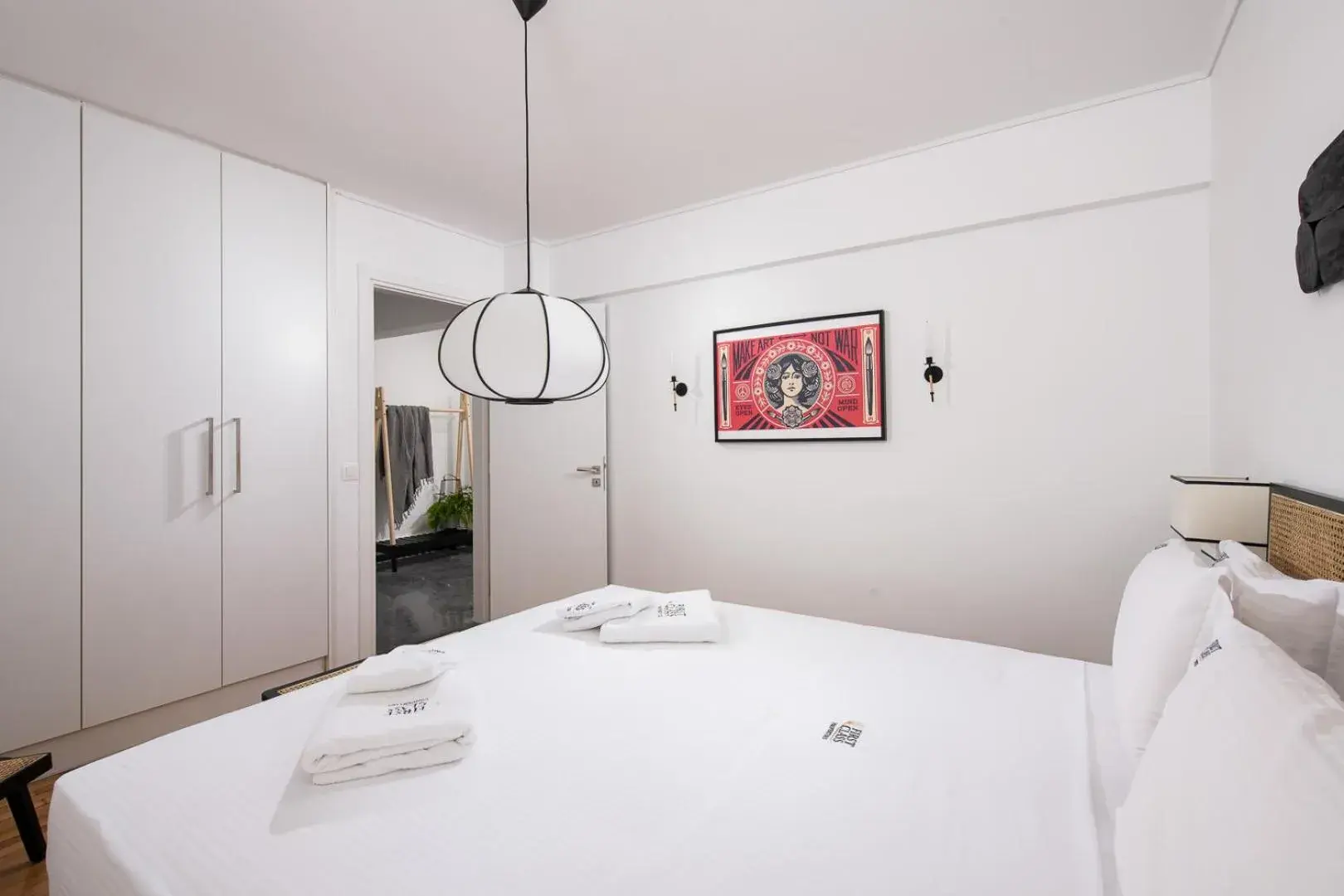 Bed in Glyfada First Class Suite by First Class Properties Bed in Glyfada First Class Suite by First Class Properties