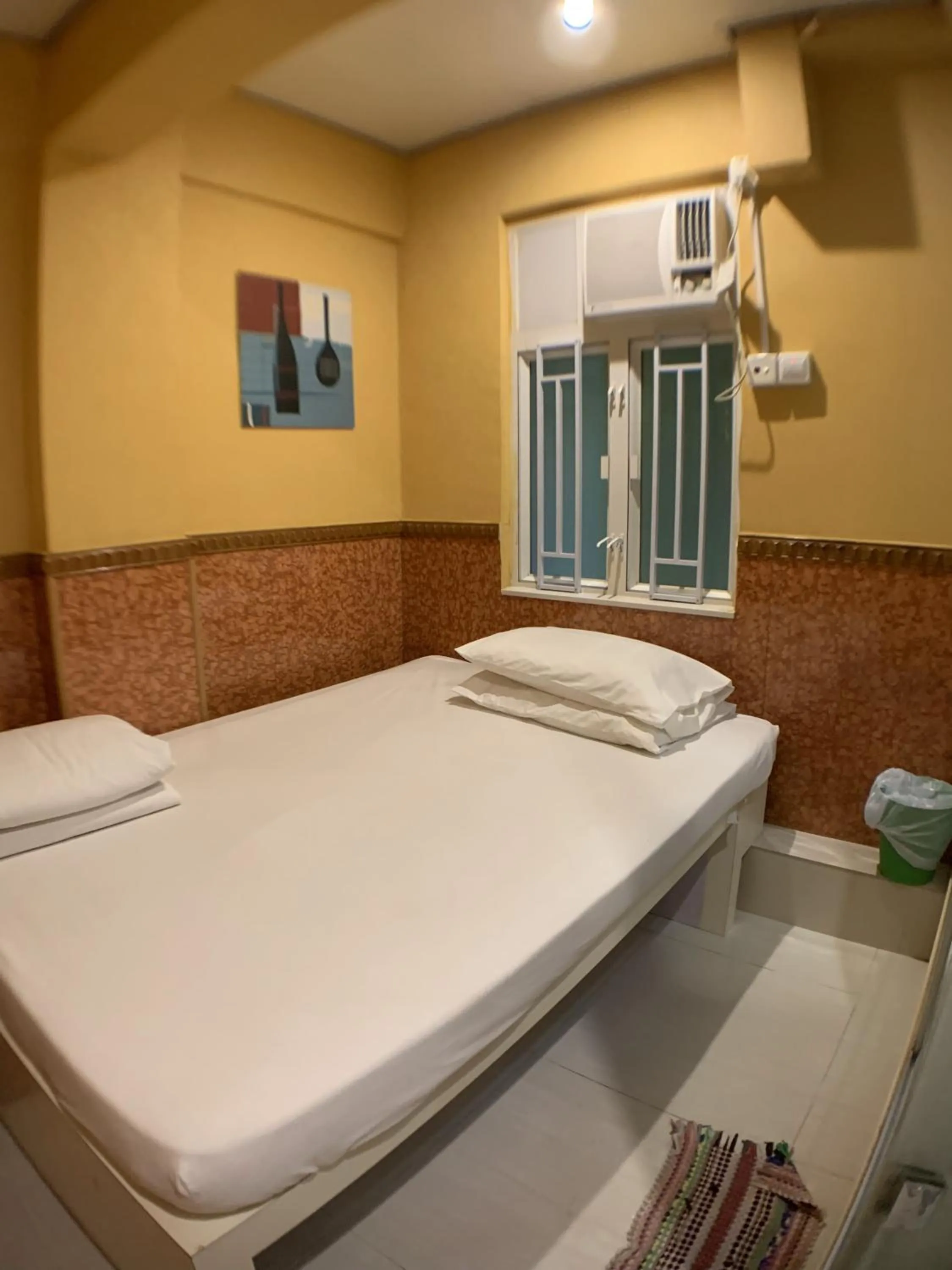 Bed in HK Peaceful Guesthouse