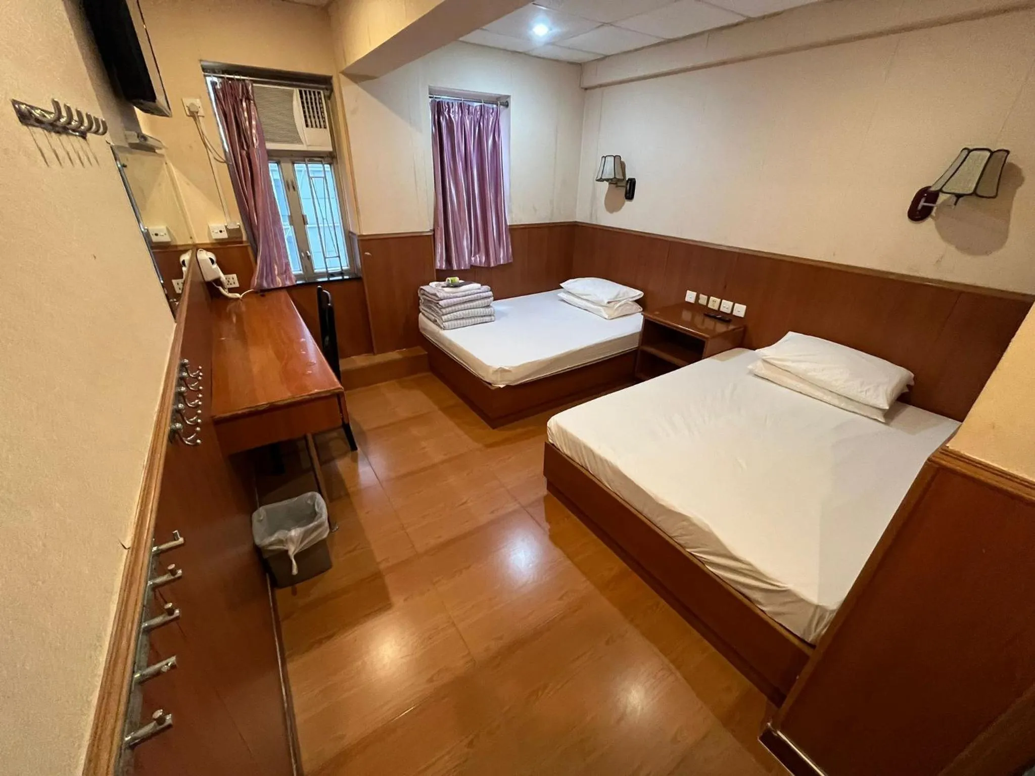 Bed in HK Peaceful Guesthouse