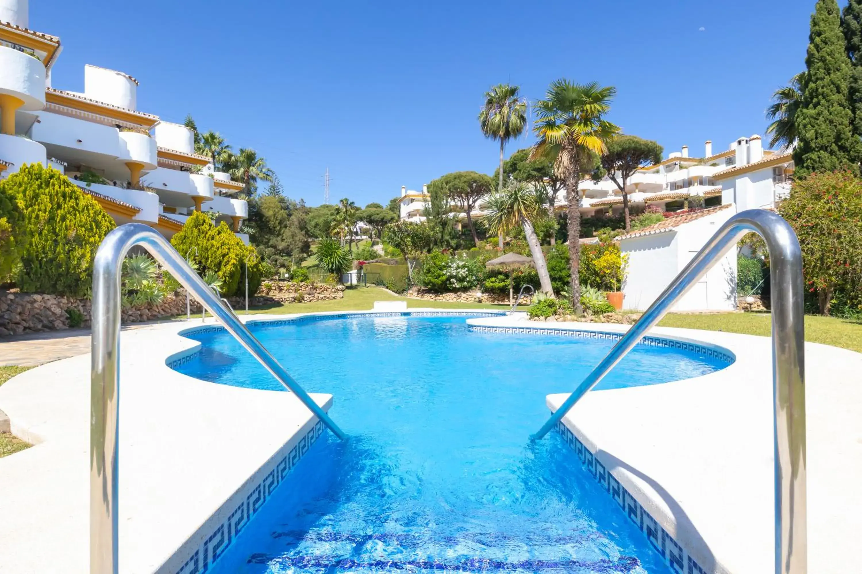 Calahonda Golf - Happy Rentals Calahonda Golf - Happy Rentals