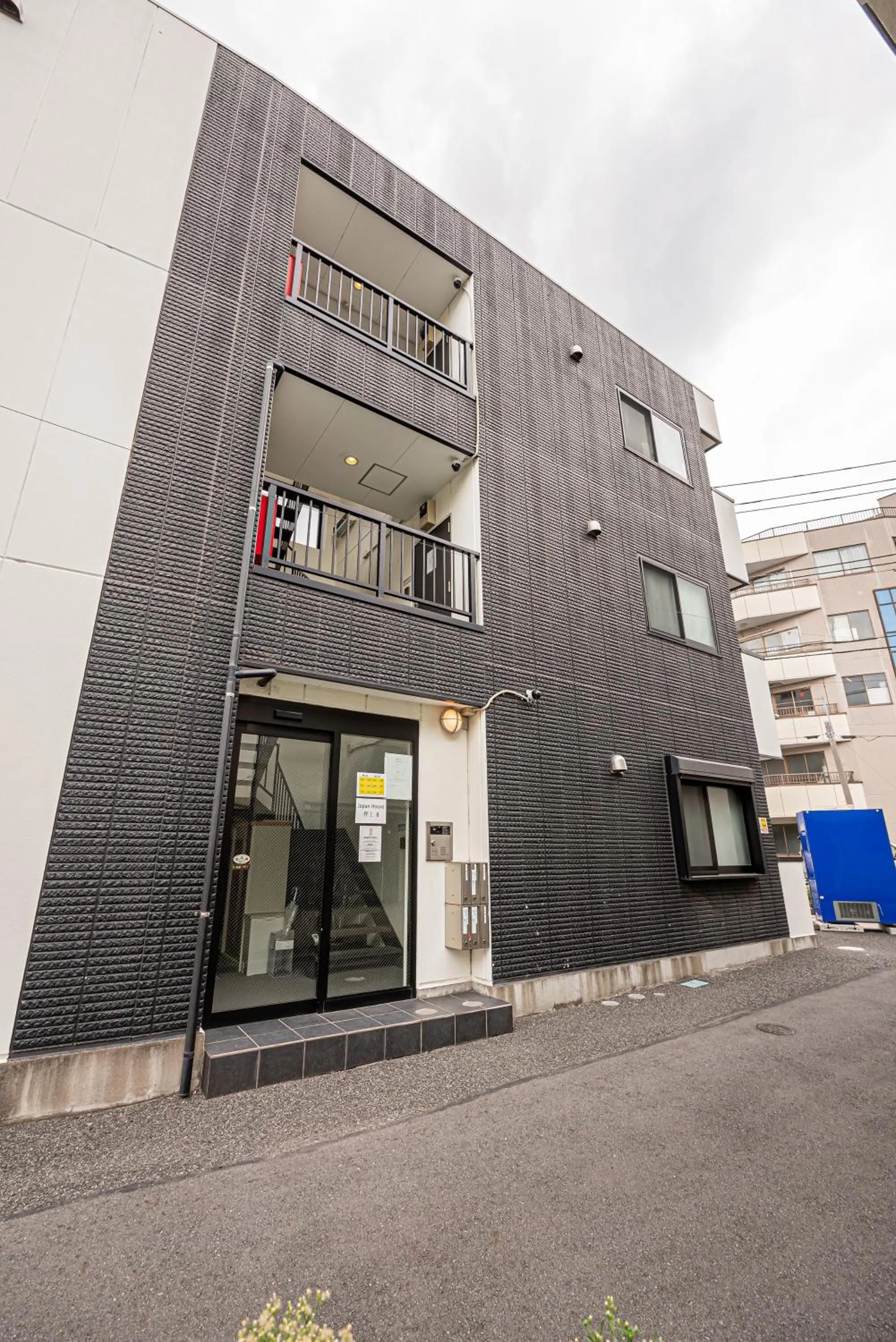 Property building in Japan House Oshiage