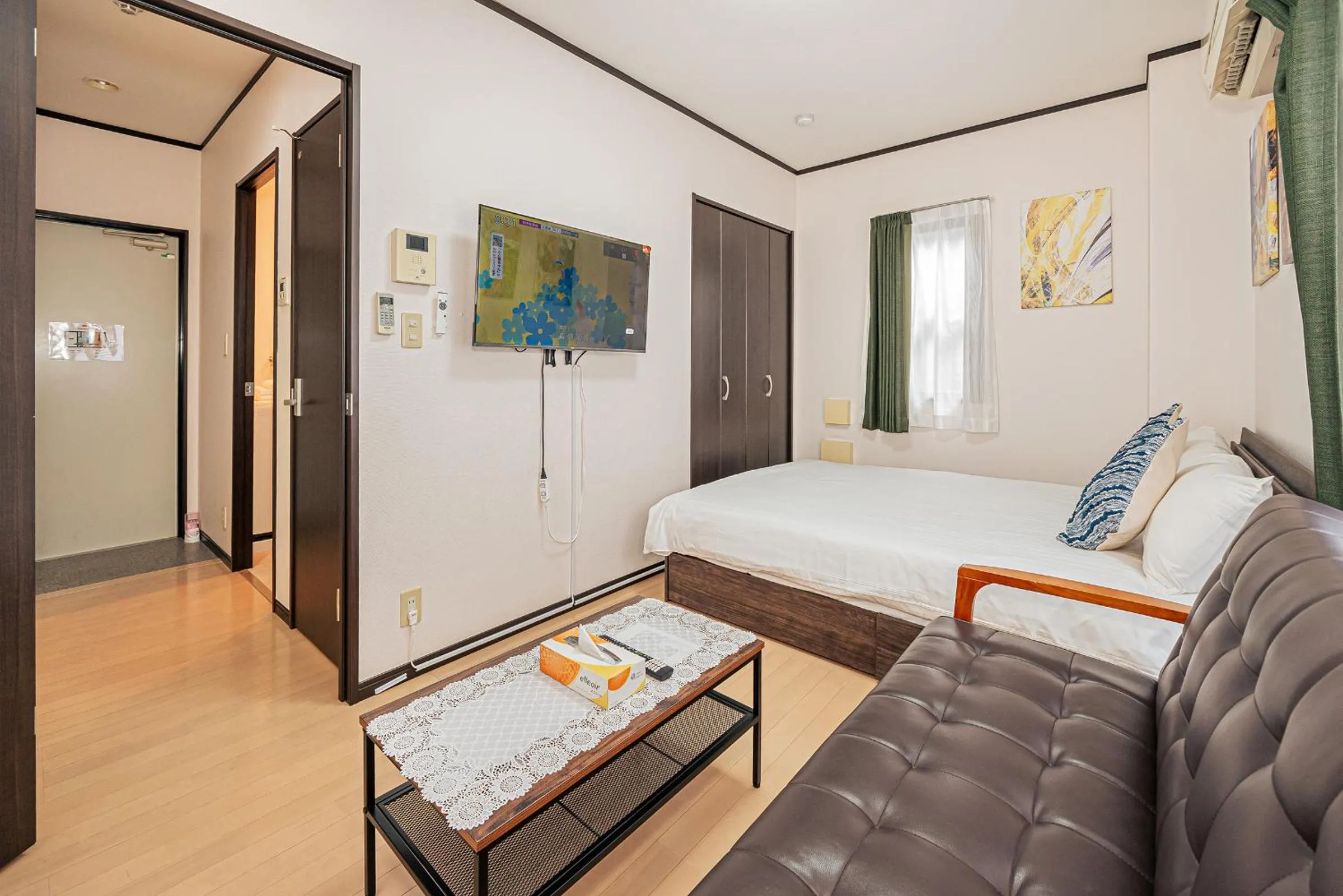 Bed in Japan House Oshiage