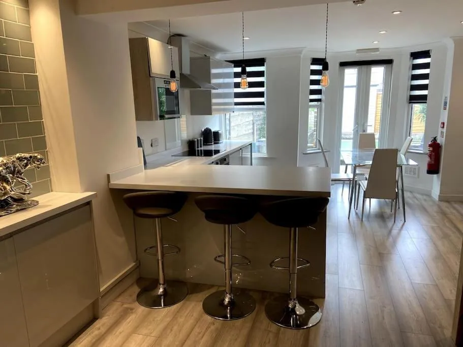 Kitchen or kitchenette in Ivy Mount Boutique