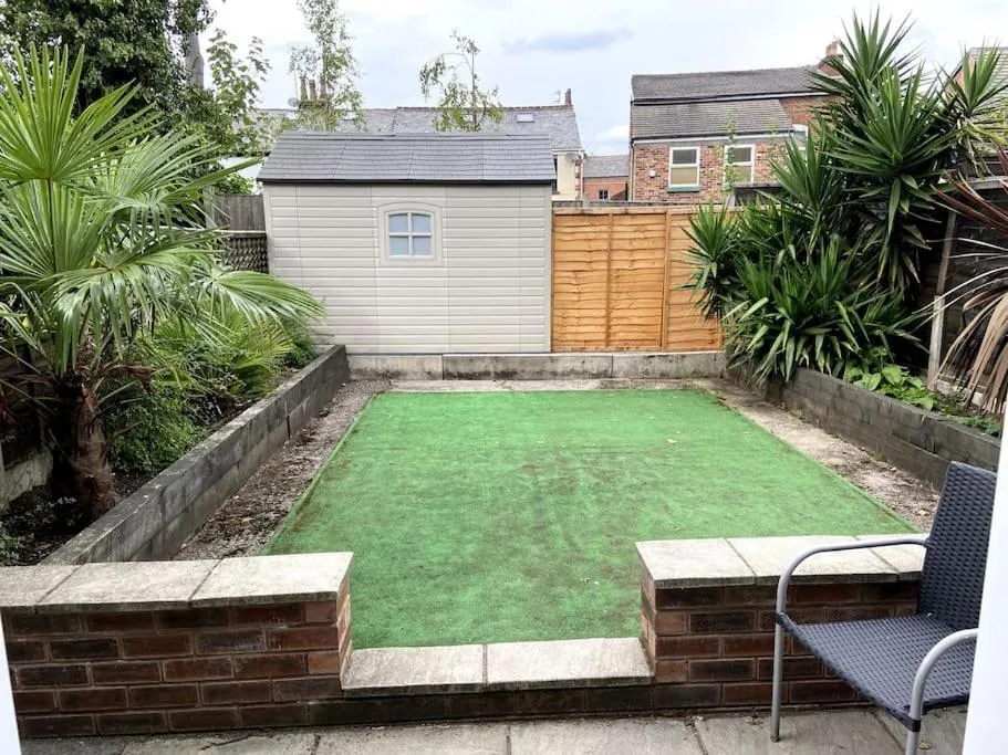 Patio in Ivy Mount Boutique