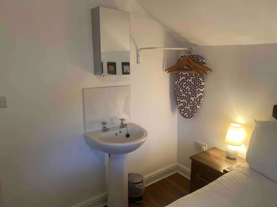 Bedroom, Bed in Ivy Mount Boutique