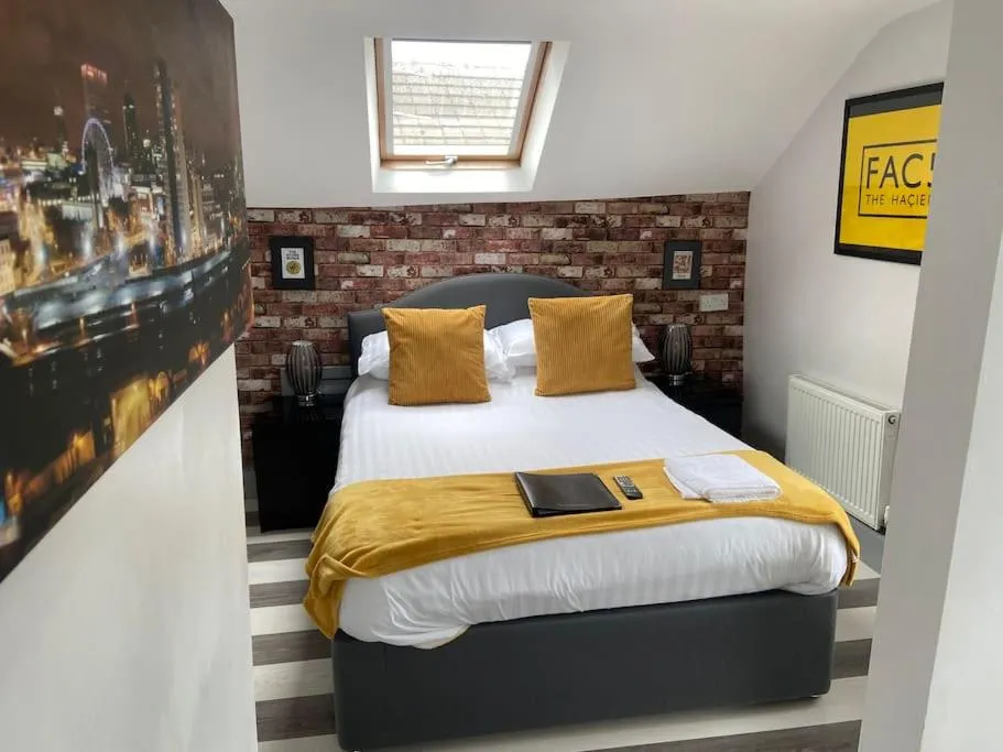 Bed in Ivy Mount Boutique