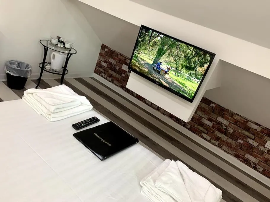 Bed in Ivy Mount Boutique