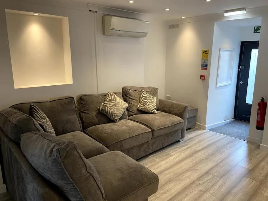 TV and multimedia in Ivy Mount Boutique