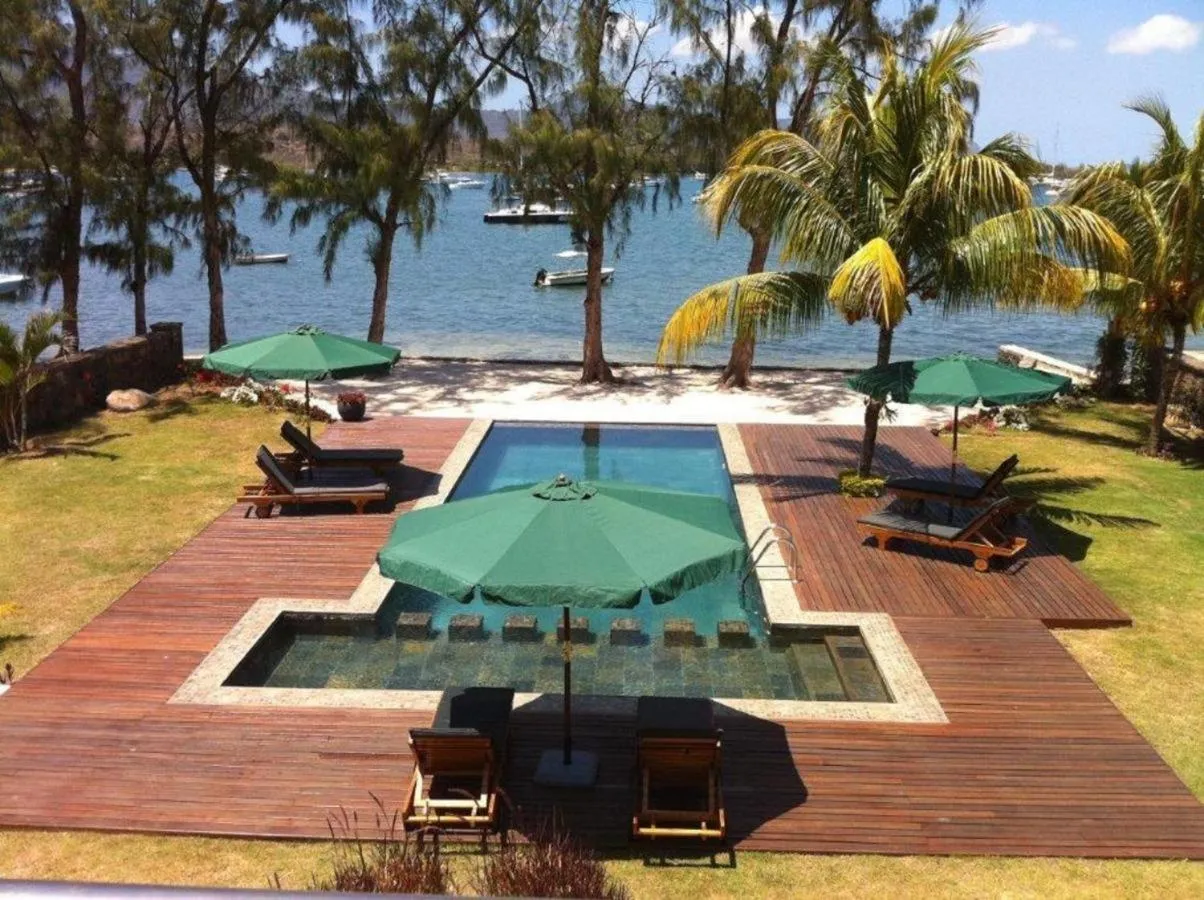 Beach in Olana Blue - Beachfront apartment