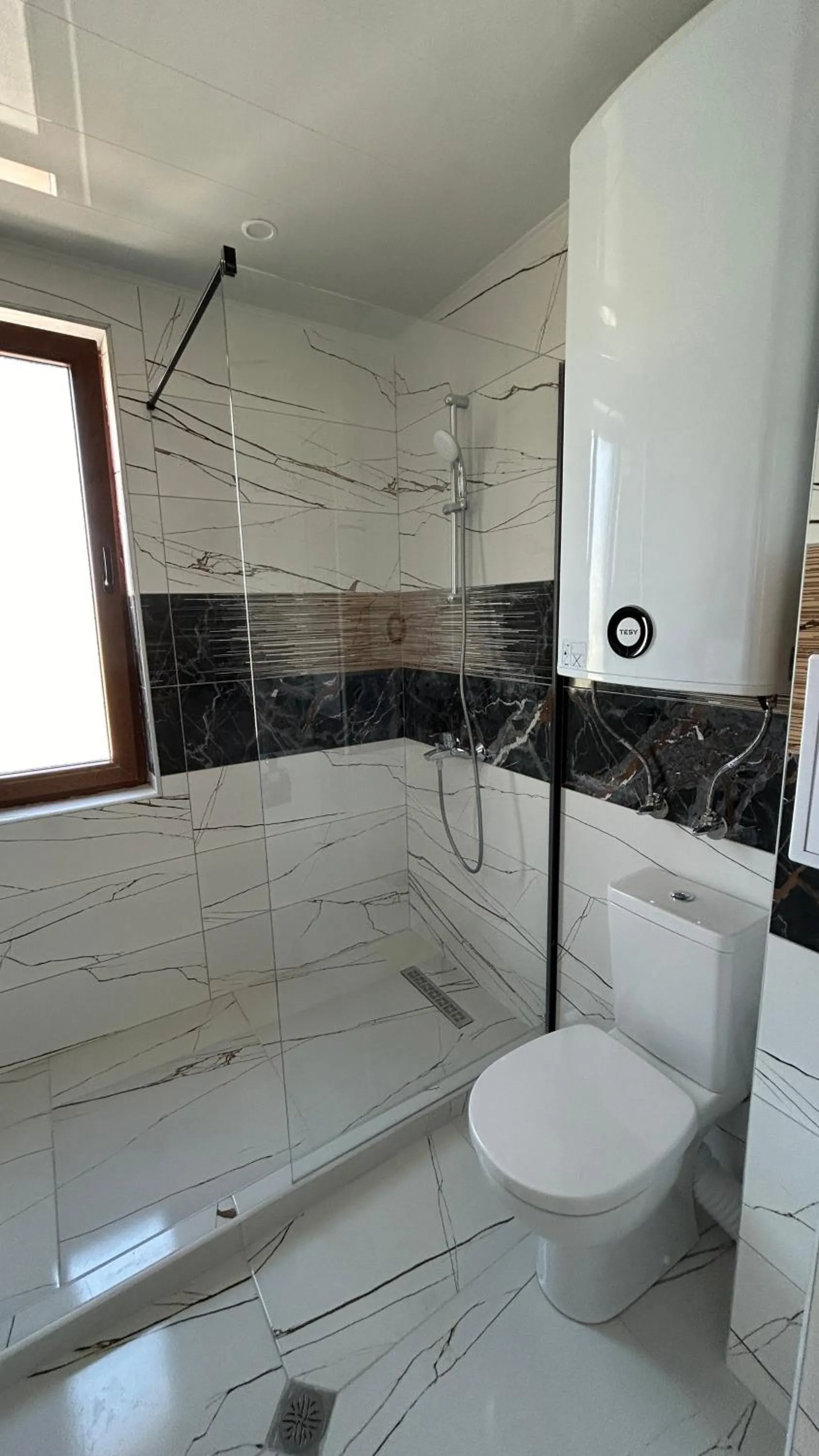 Shower in Zigrabay lovely appartments