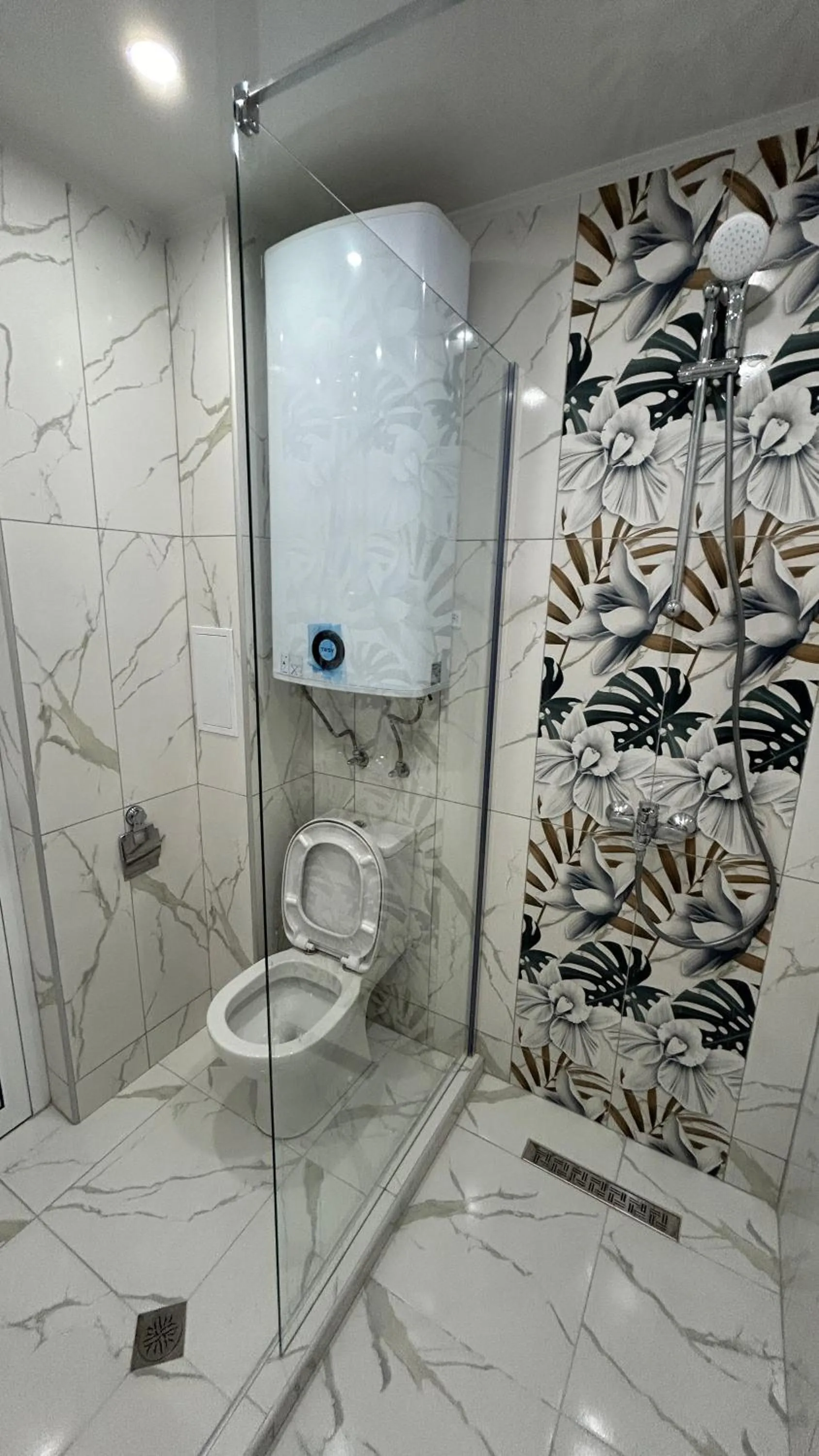 Shower in Zigrabay lovely appartments