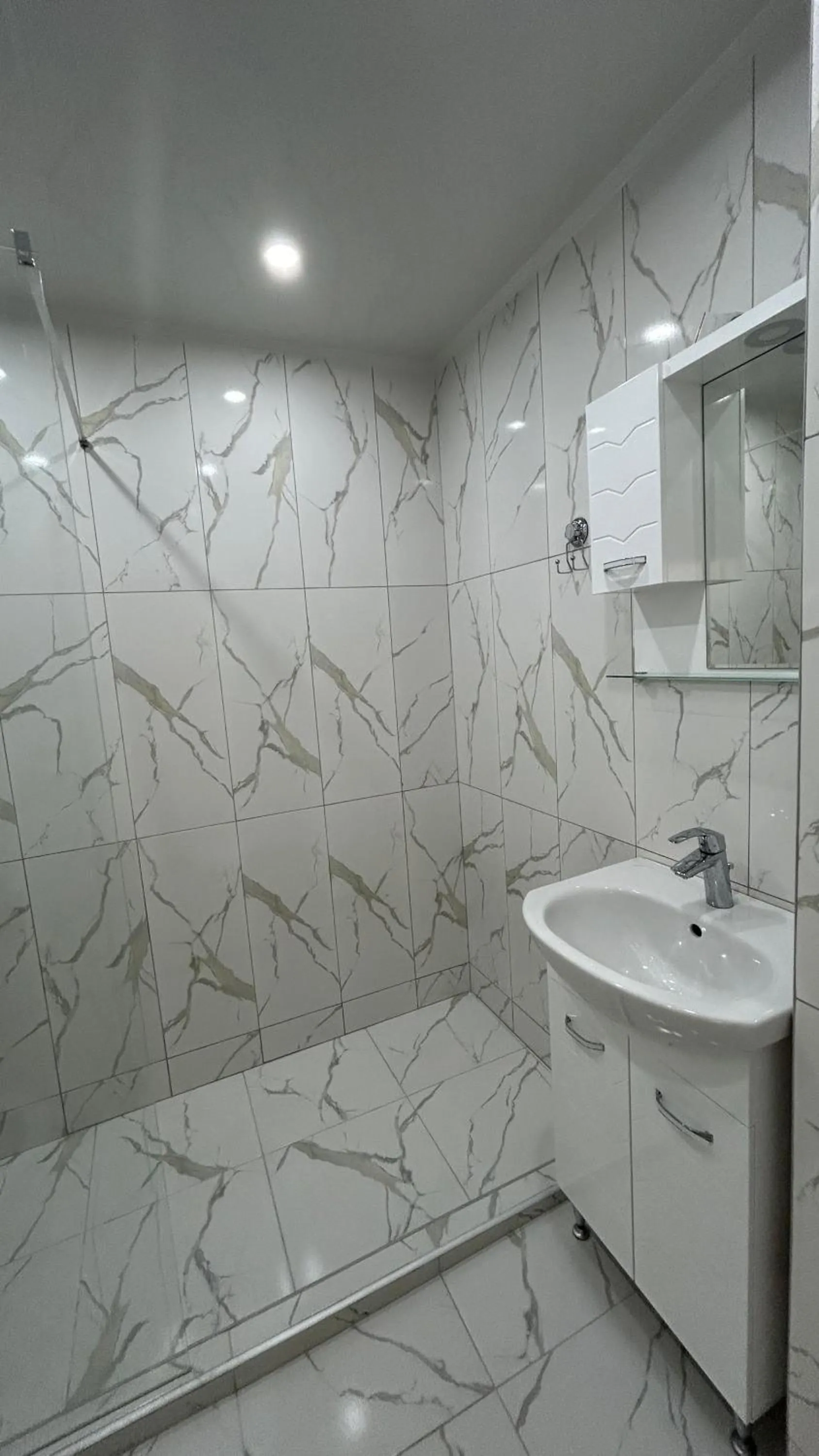 Shower in Zigrabay lovely appartments